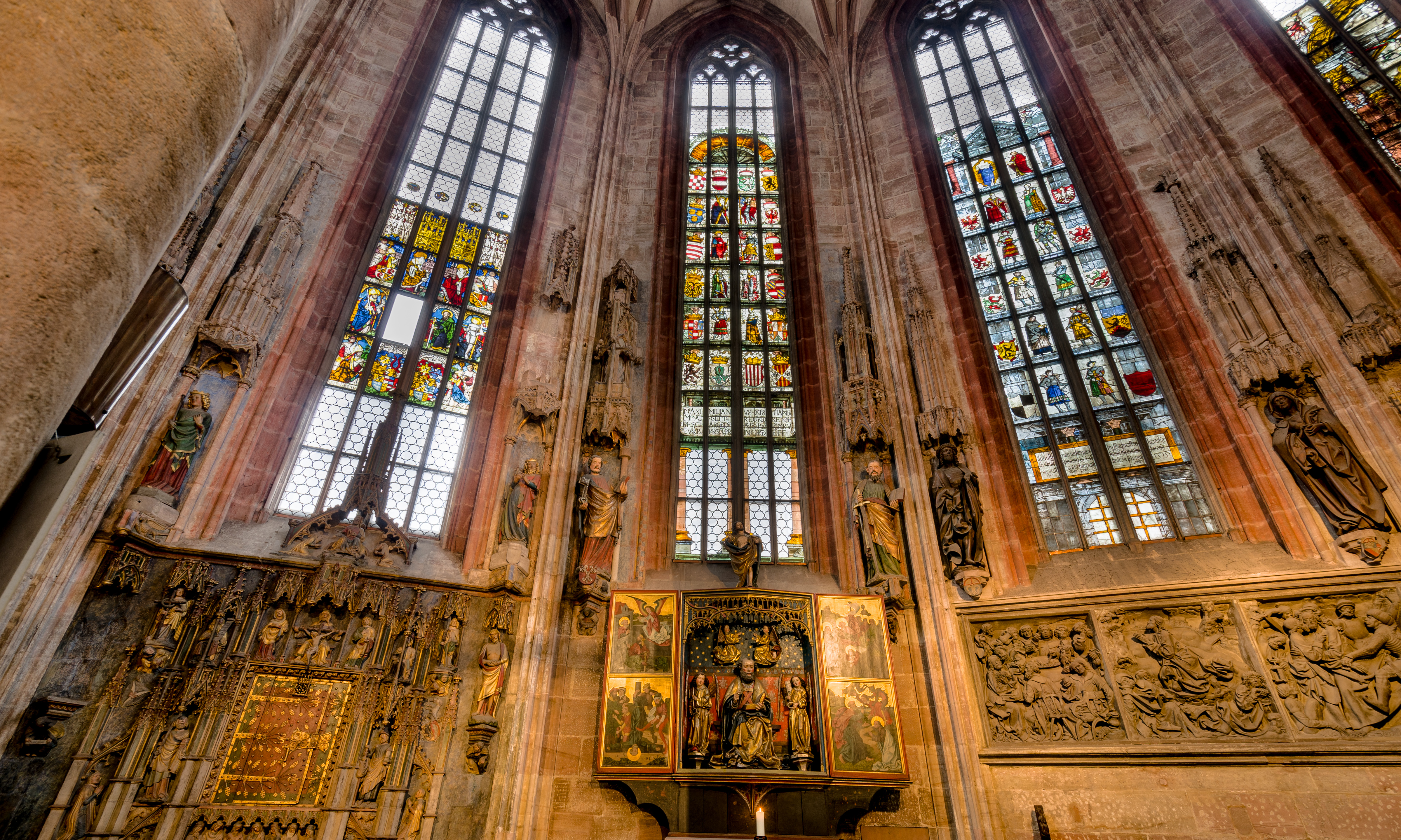 Sabalduskirche-Kaiserfenster-2012