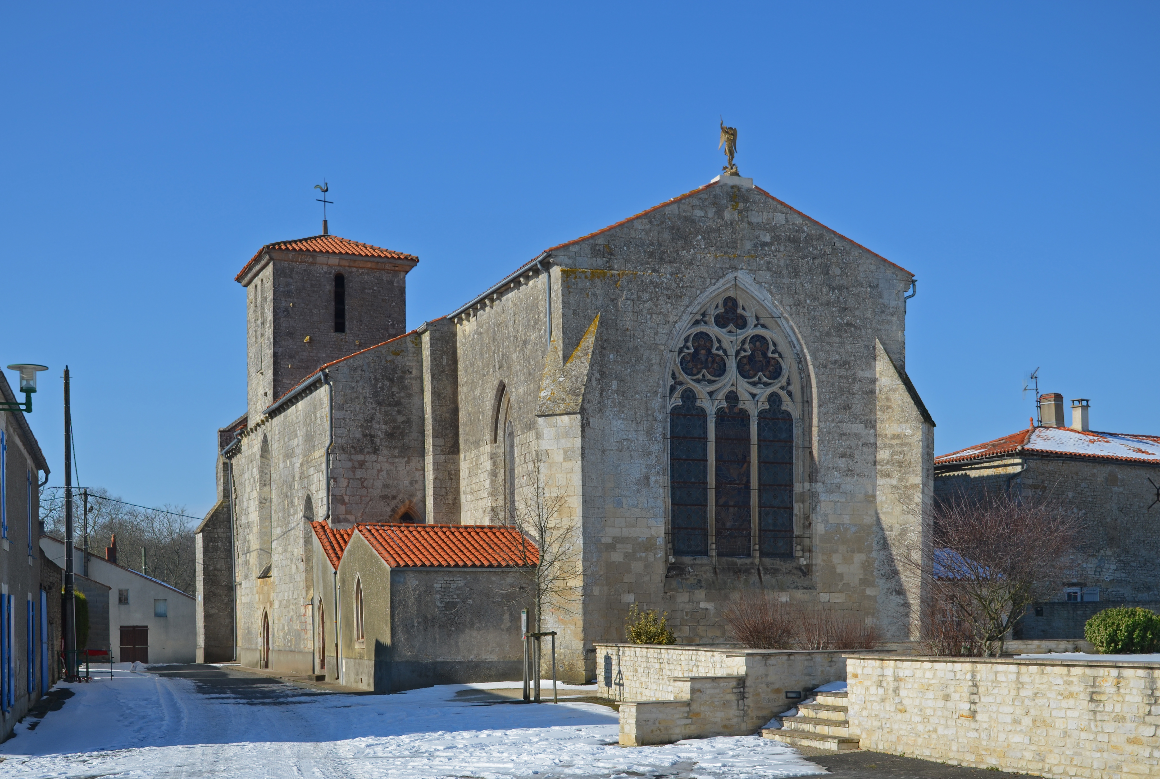 Saint-Michel-le-Cloucq - Eglise (1)