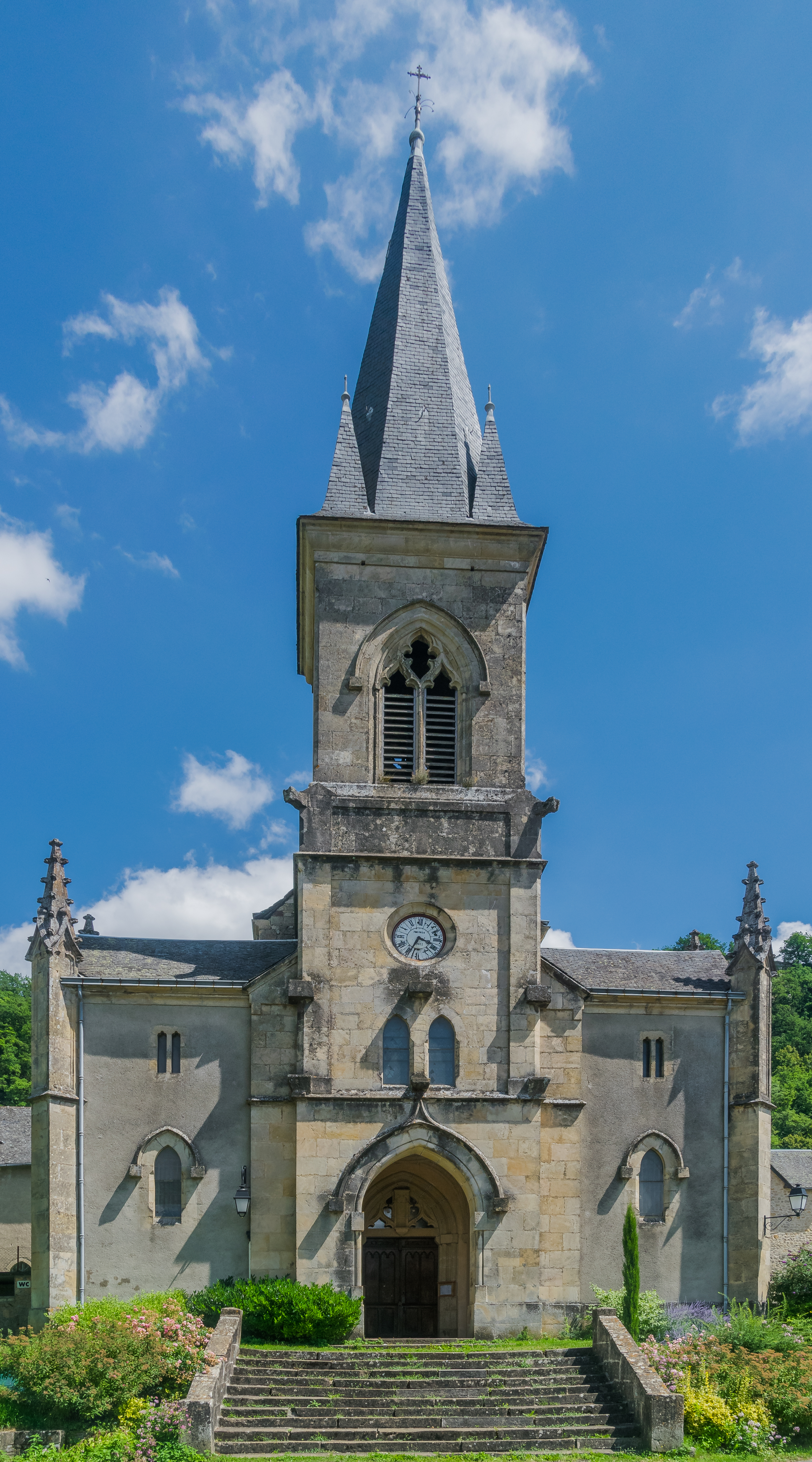 Saint Peter Parish Church of Salles-la-Source 03