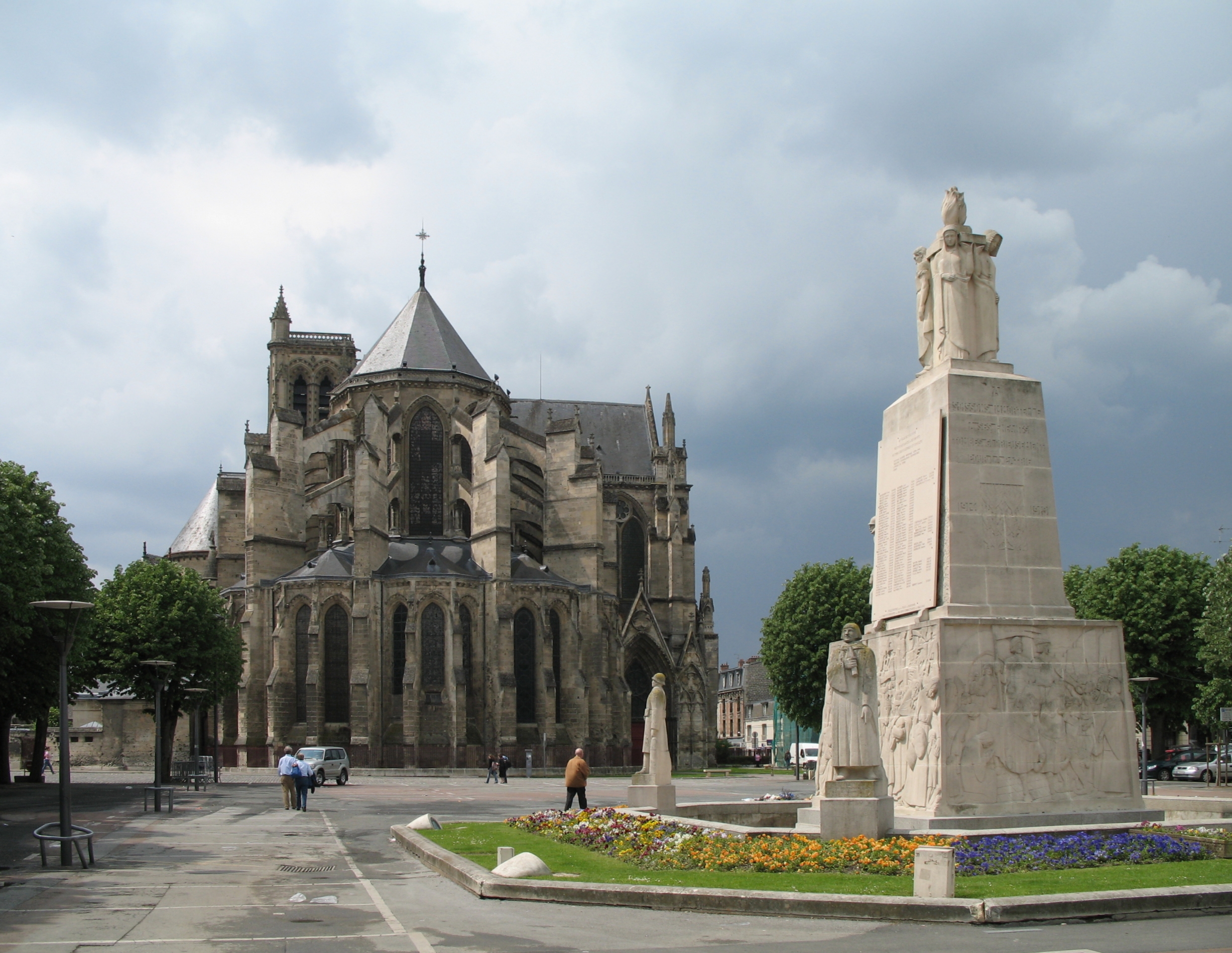 Soissons Monument aux Morts
