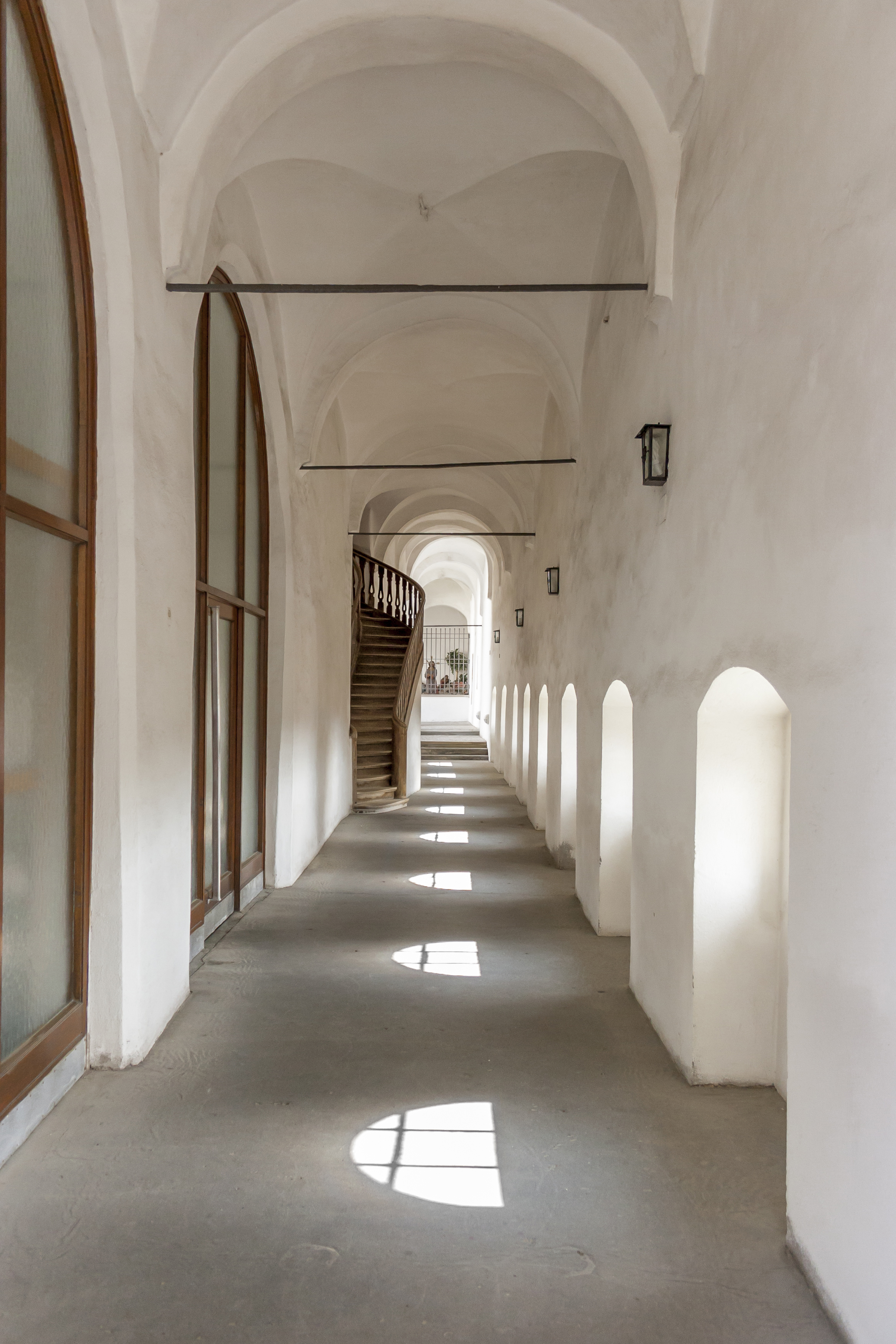 St. Andreas (Babenhausen) - rear hallway