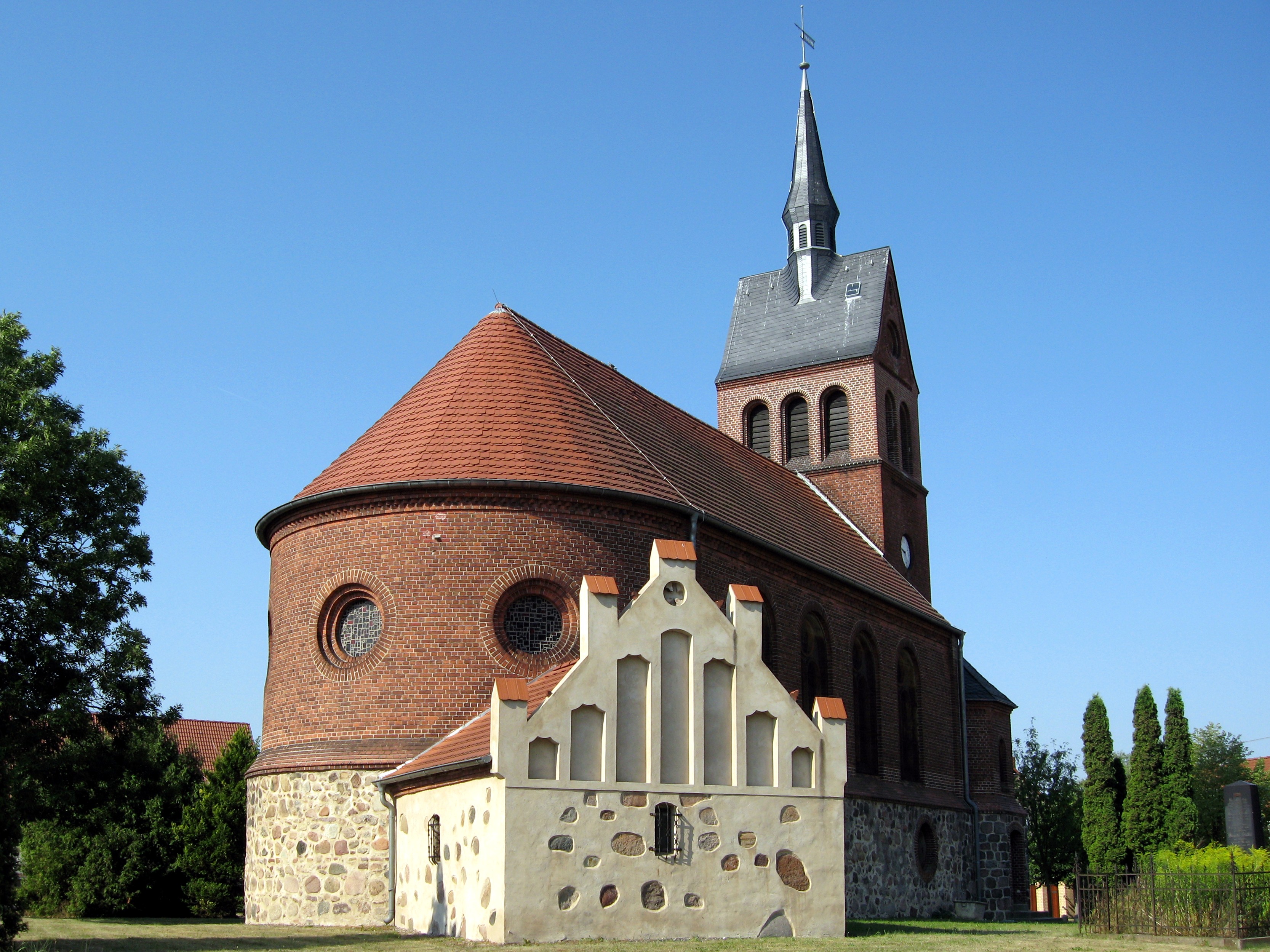 Stolzenhagen Kirche 05