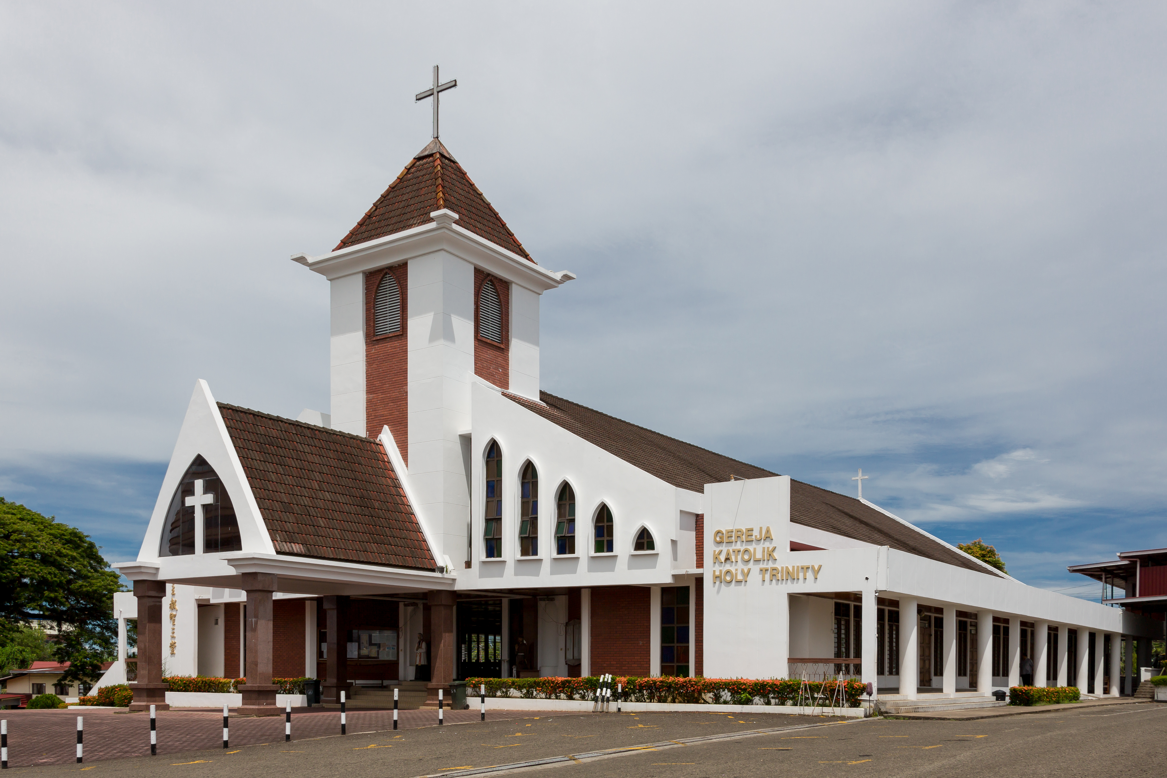Tawau Sabah Holy-Trinity-Catholic-Church-02