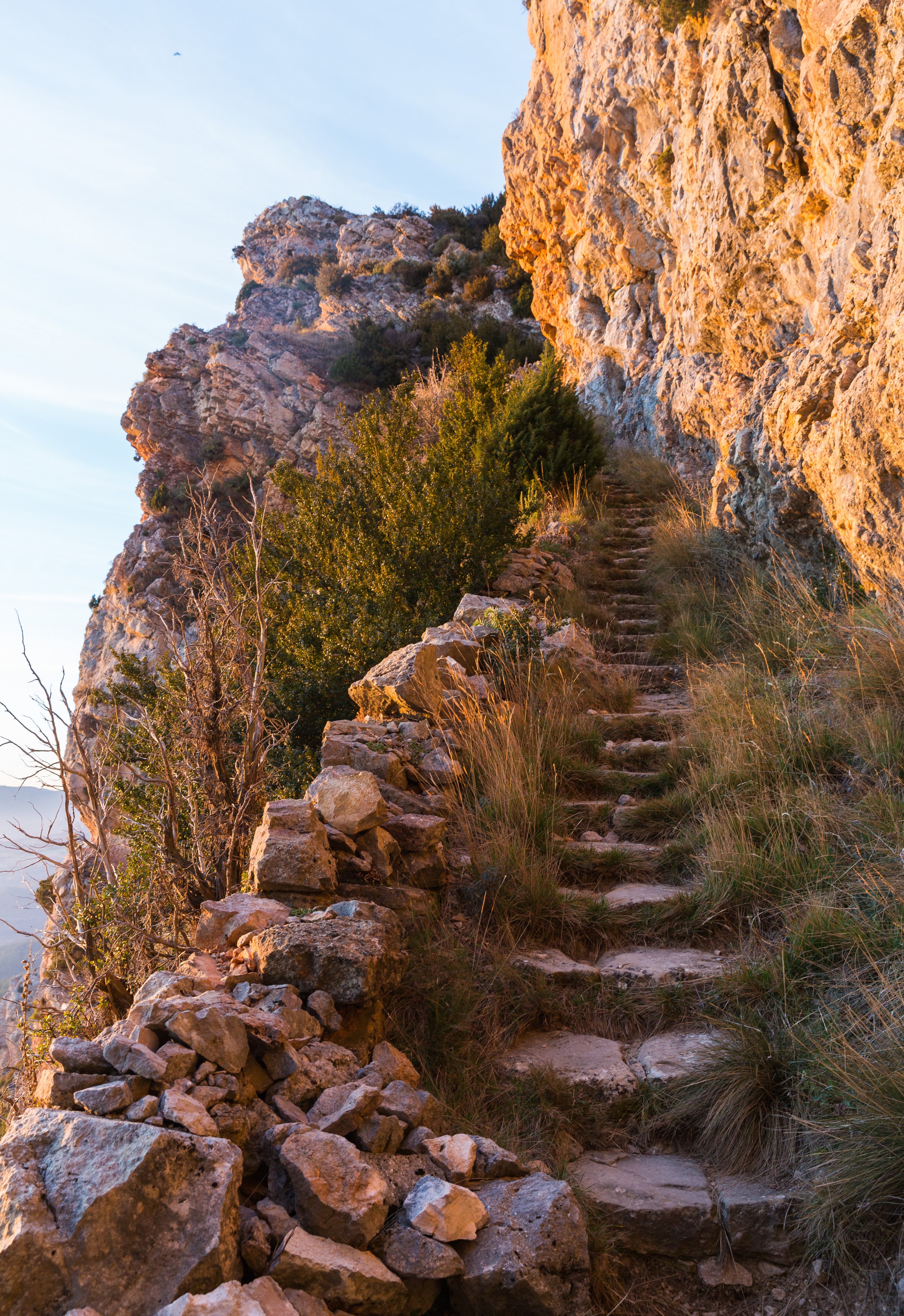 Camino a la ermita de la Virgen de la Peña, LIC Sierras de Santo Domingo y Caballera, Aniés, Huesca, España, 2015-01-06, DD 02