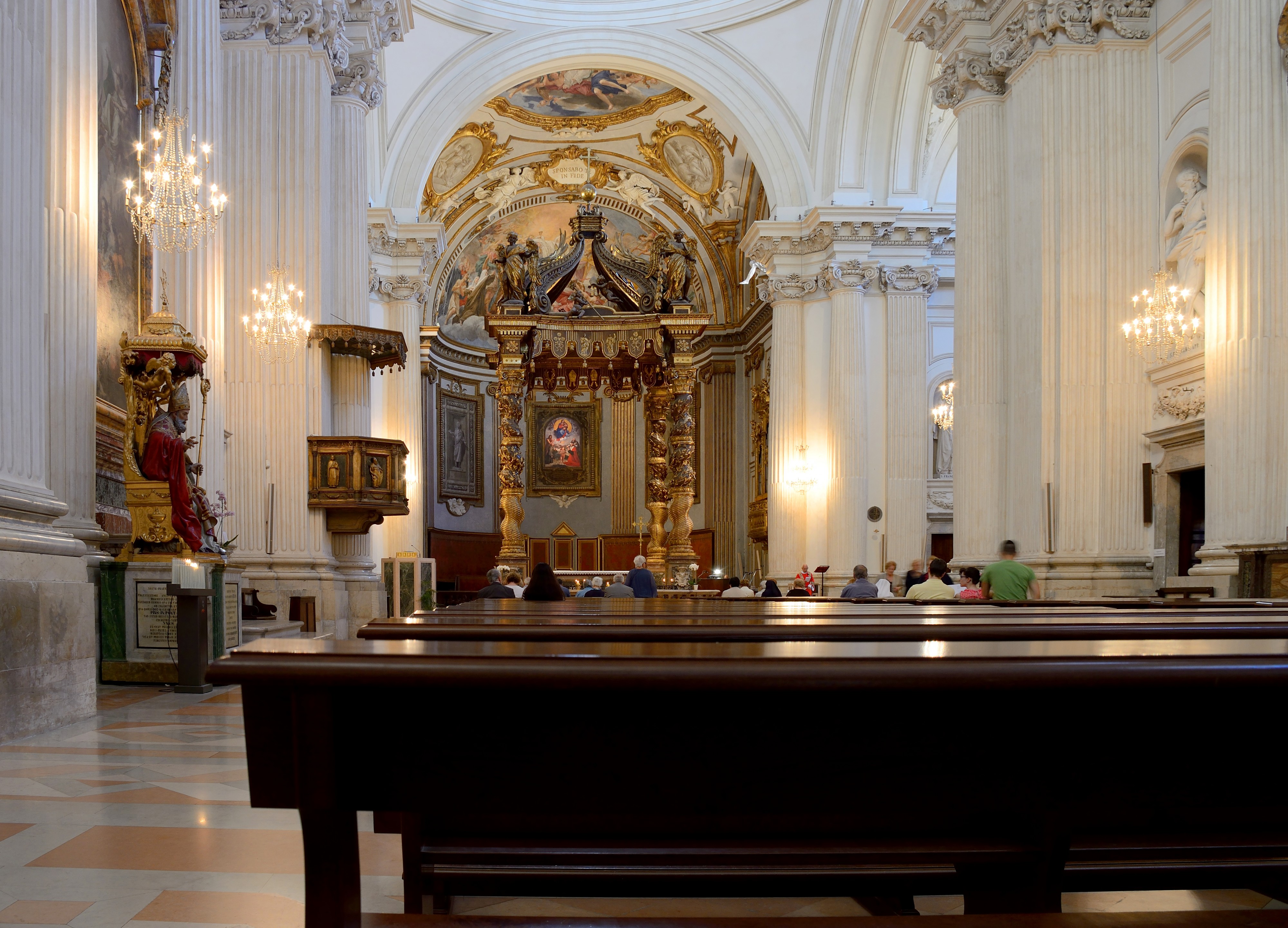 Cathedral (Foligno) - Interior