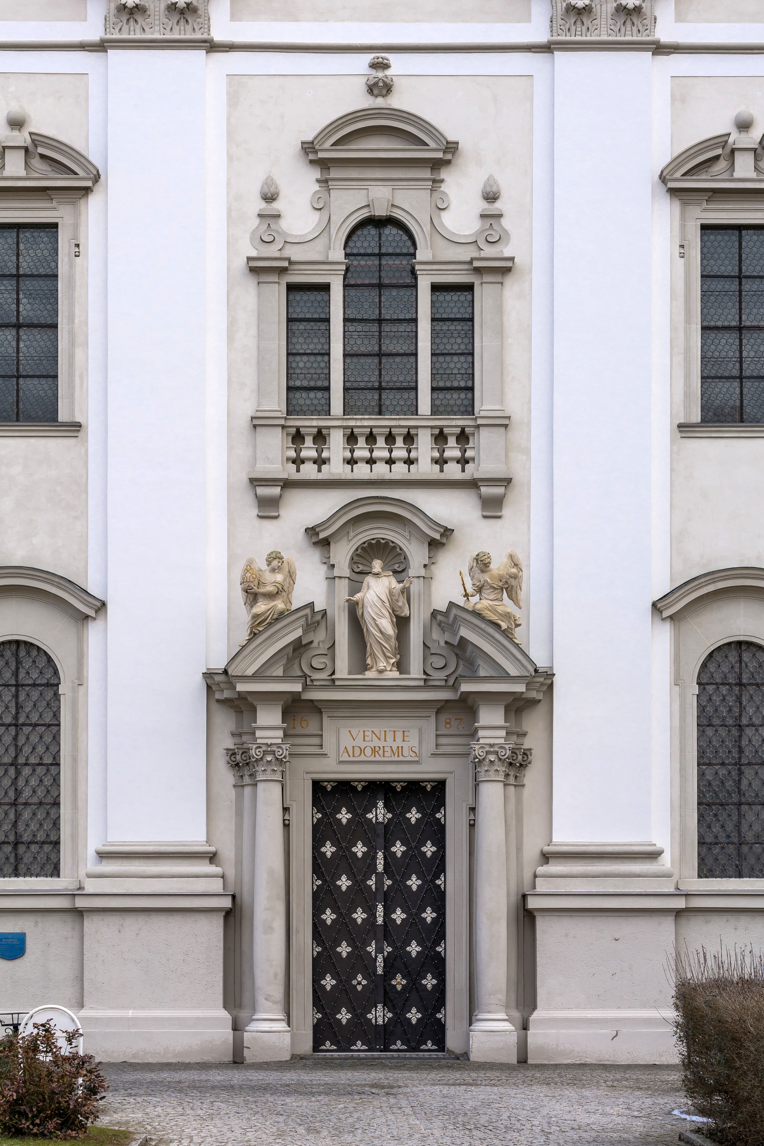 Garsten Pfarrkirche Portal