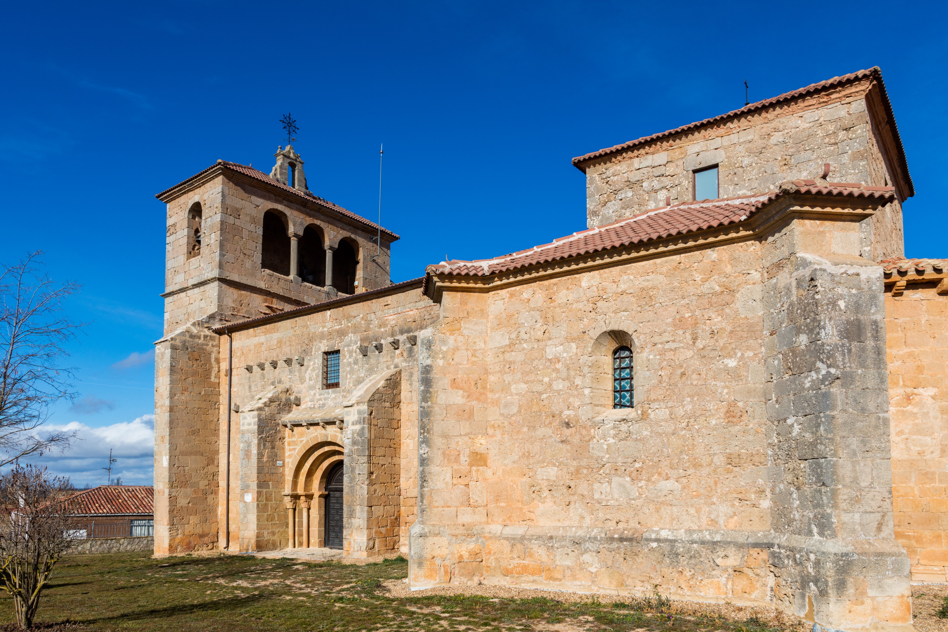 Iglesia de San Juan, Borjabad, Soria, España, 2015-12-29, DD 49