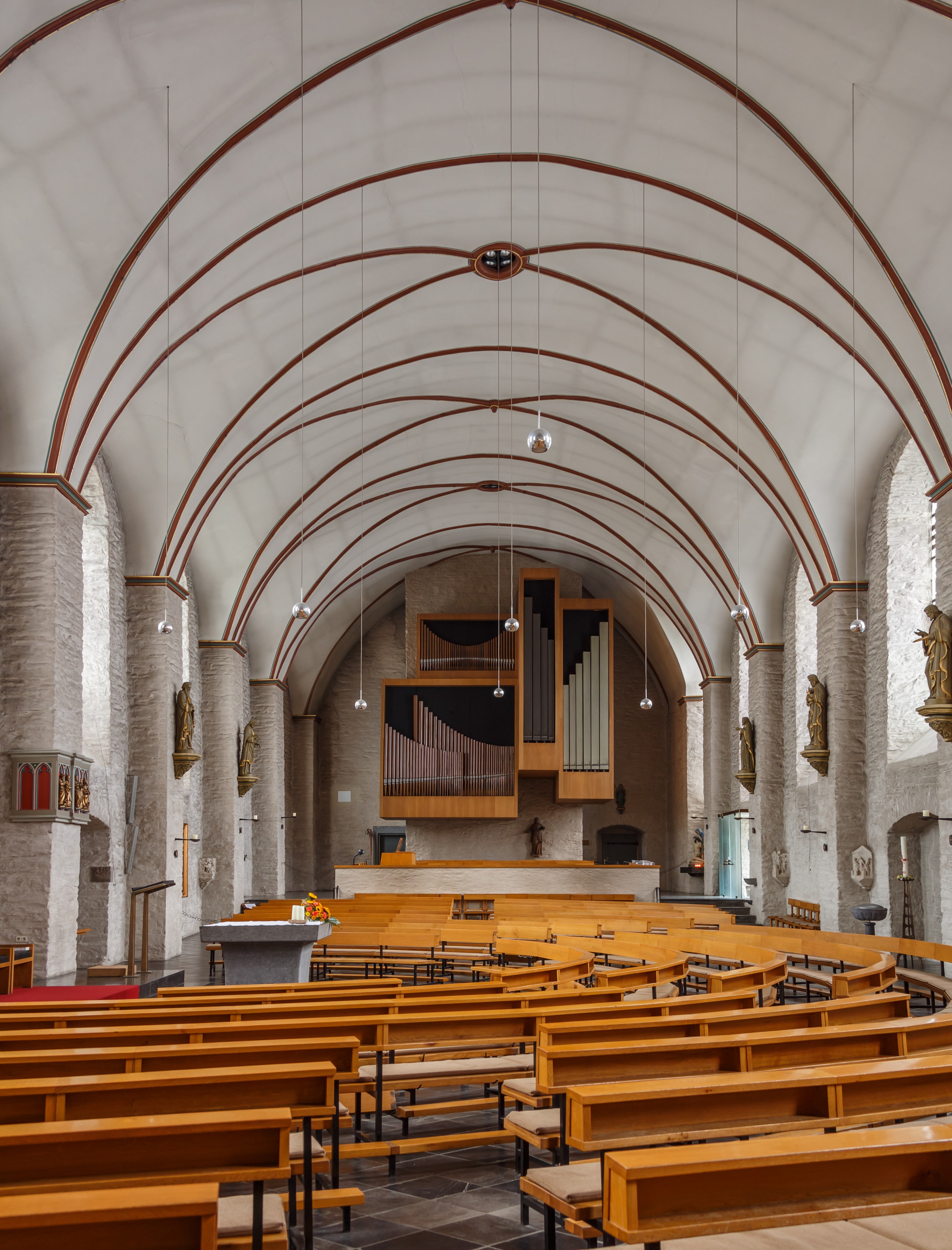 Monschau Germany Church Aukirche-St-Mariä-Empfängnis-01