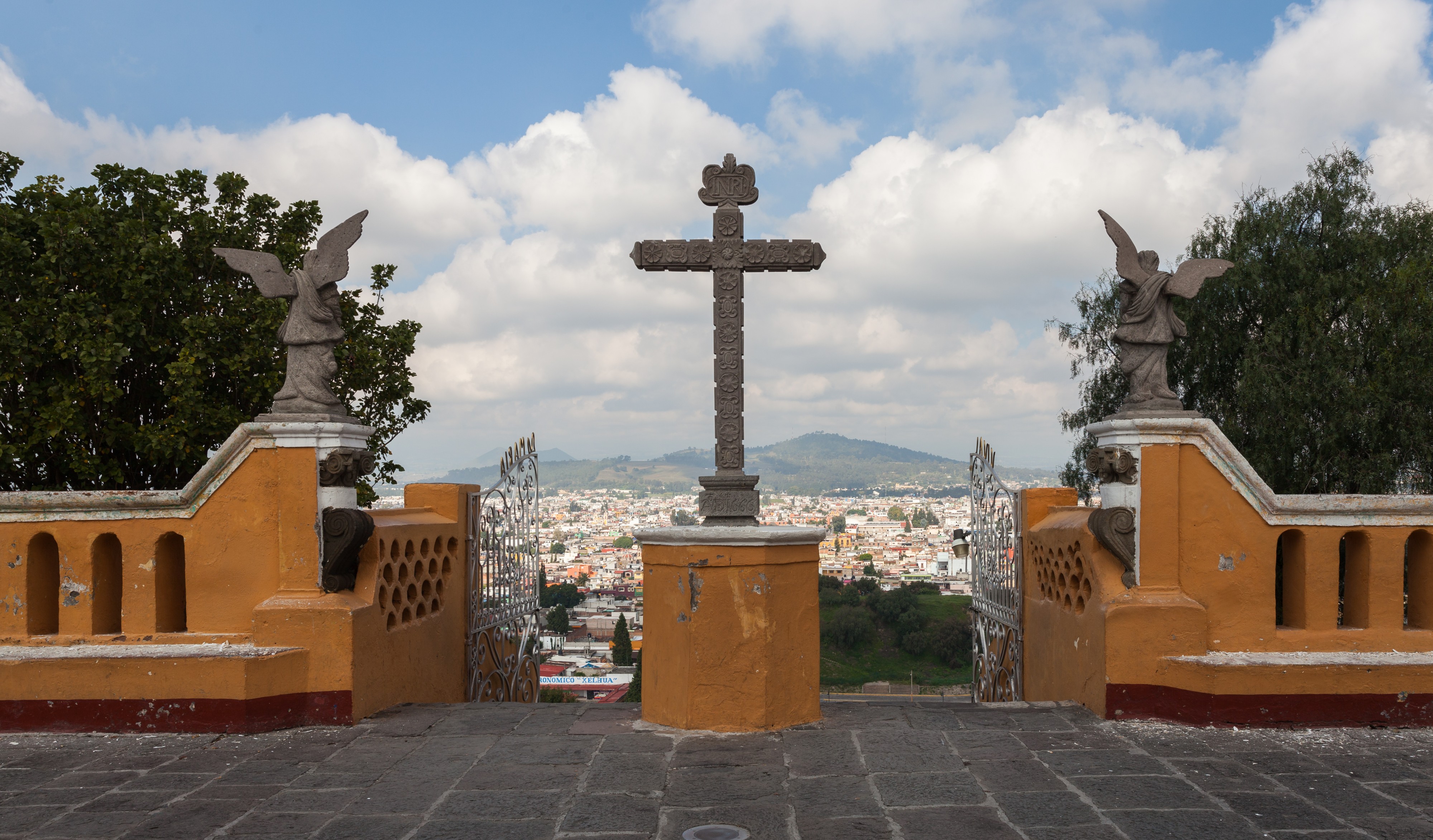 Nuestra Señora de los Remedios, Cholula, Puebla, México, 2013-10-12, DD 04