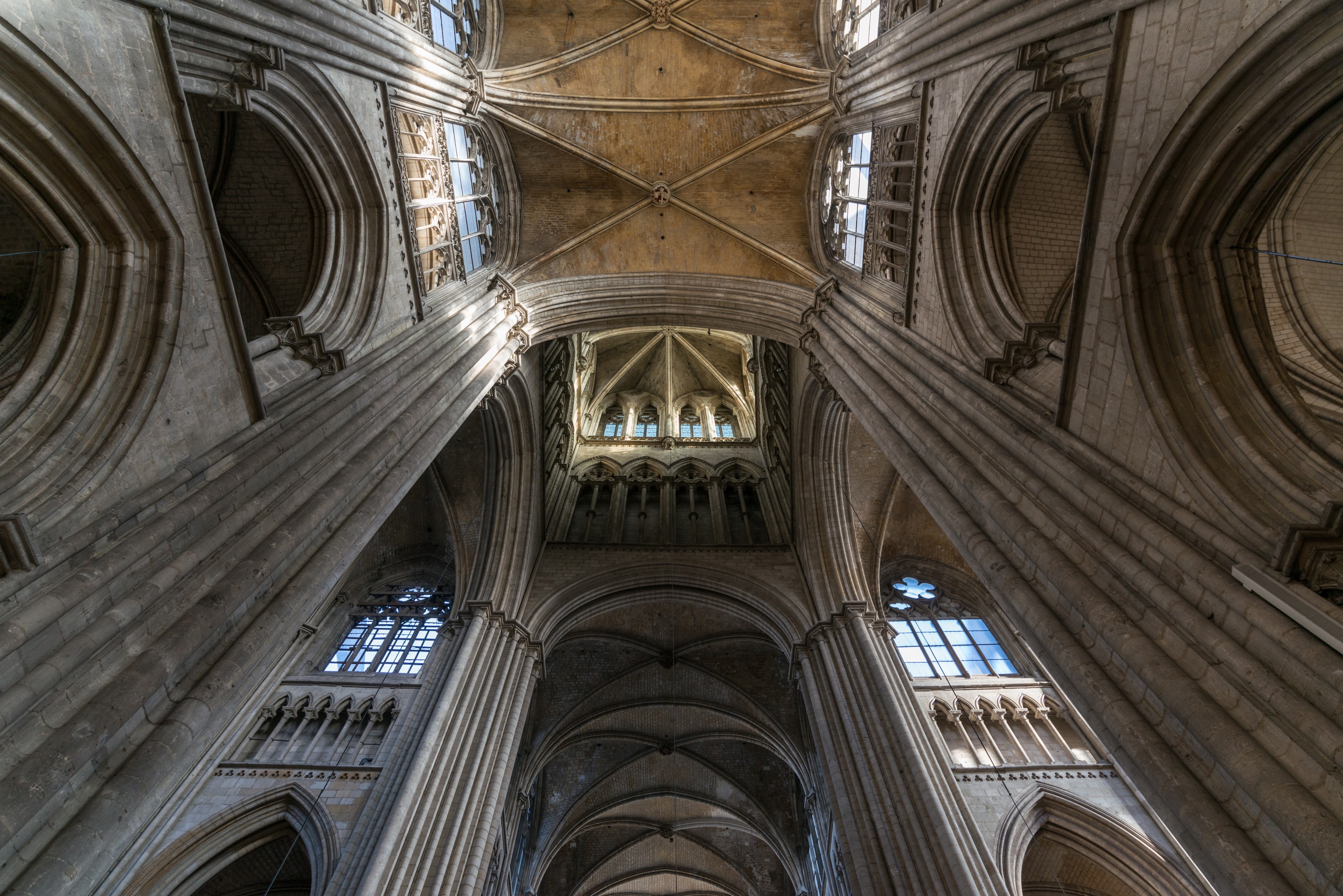 Rouen Cathedral, View up the transept and tower 20140215 1