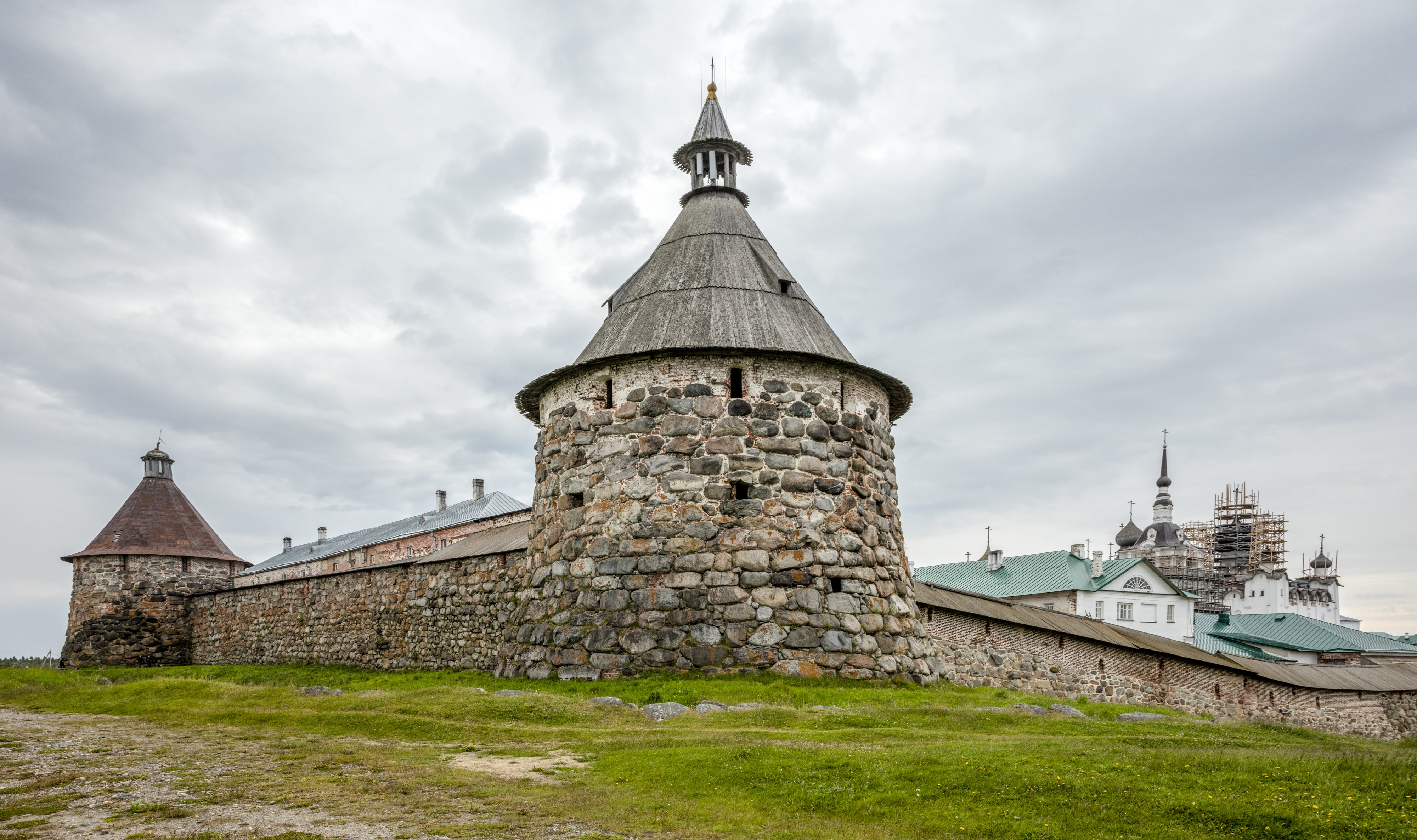 RUS-2016-Great Solovetsky Island-Korozhnaya Tower 01