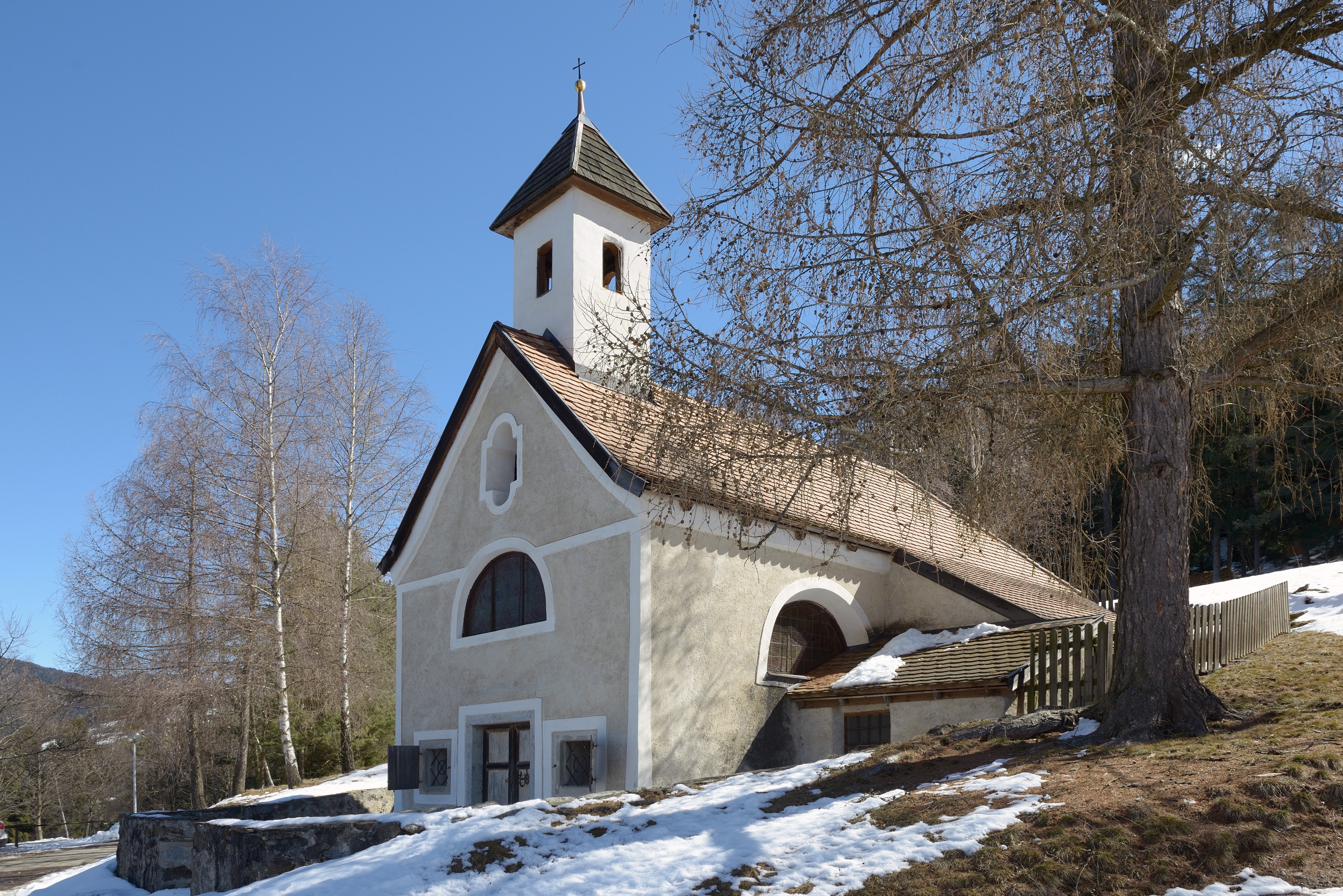 Saint Roch chapel at Fonteklaus Lajen overview
