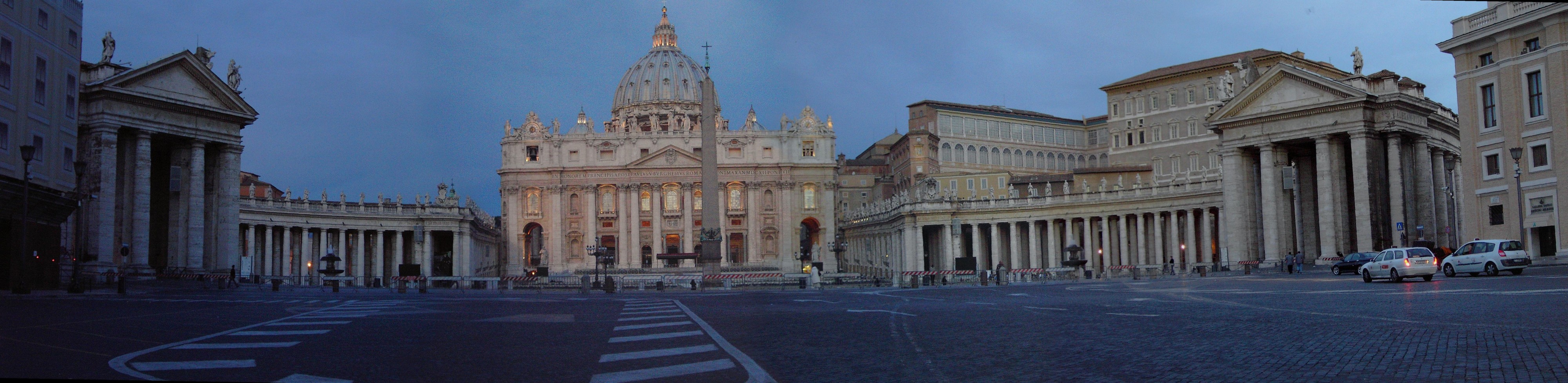 Vatikan Petersdom und Kolonaden