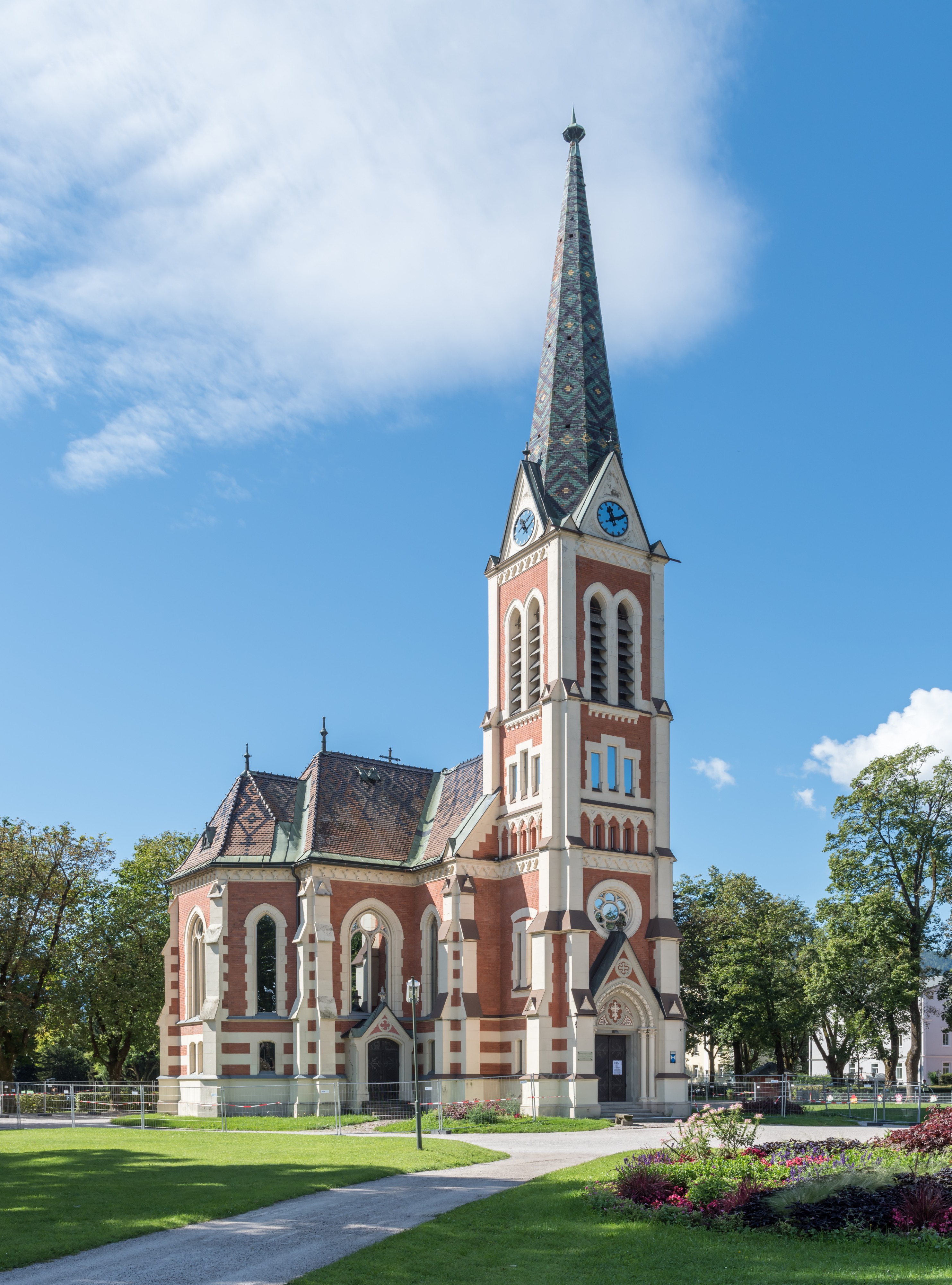 Villach Wilhelm-Hohenheim-Strasse Evangelische Pfarrkirche 07092015 7149