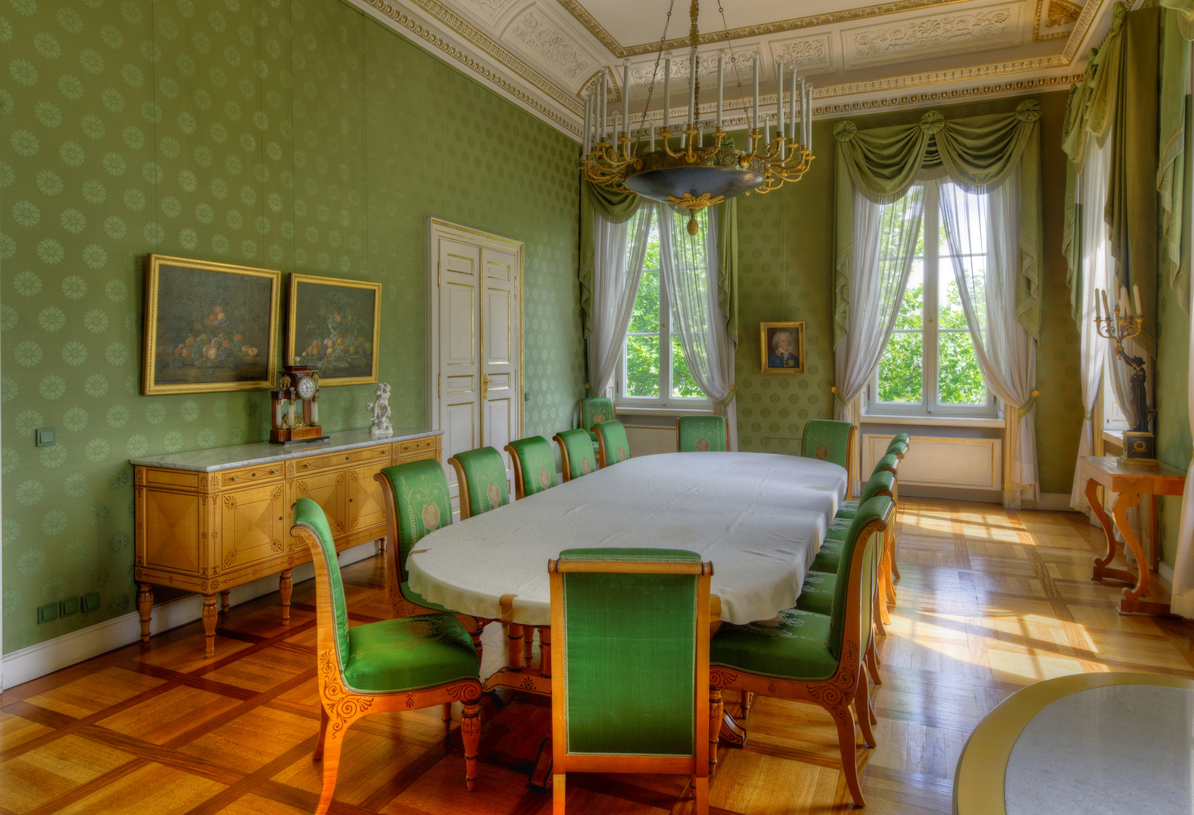 9005 6 7ri-Prinz-Carl-Palais