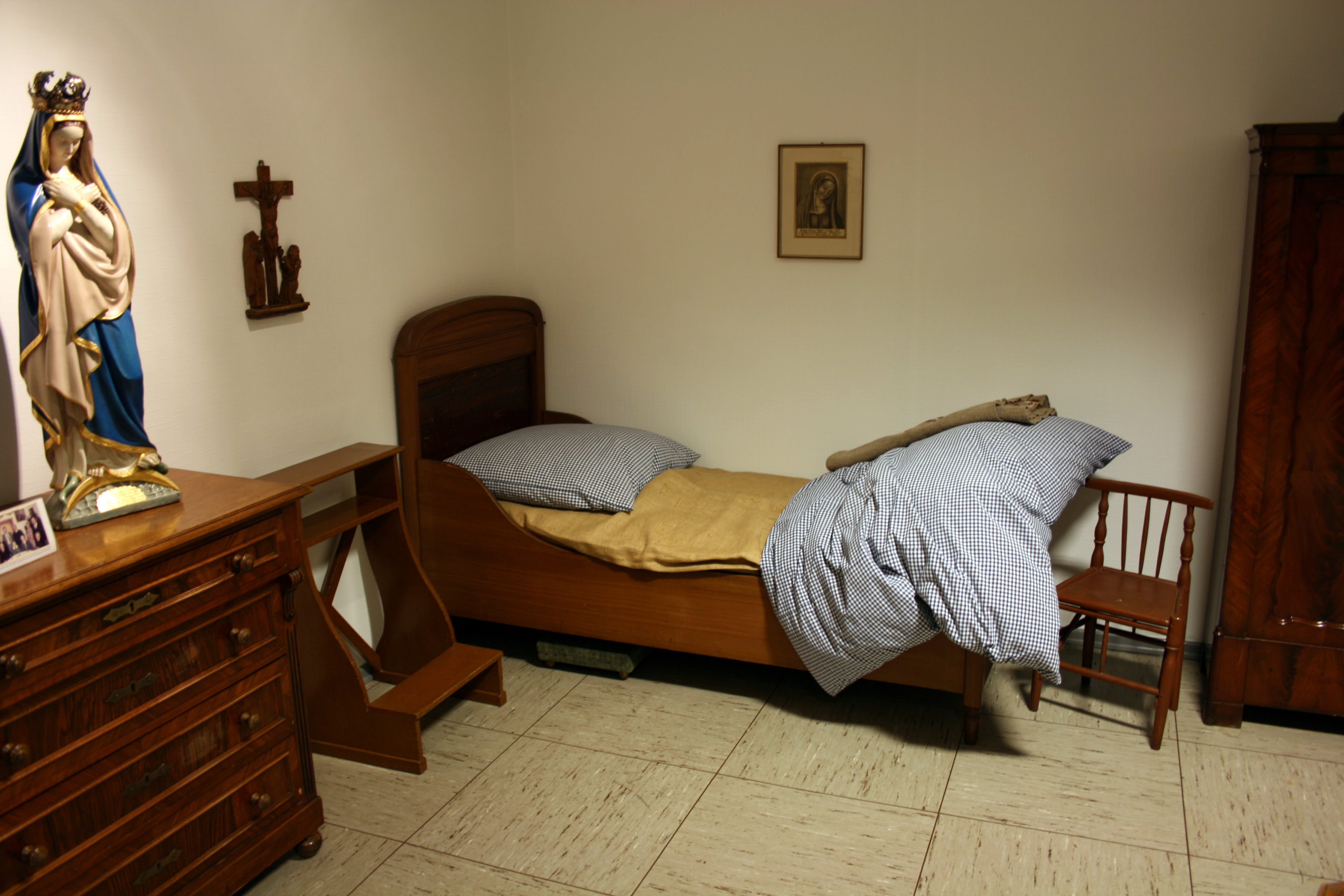 Franziskanerinnen-Kloster-Bett der Maria Theresia