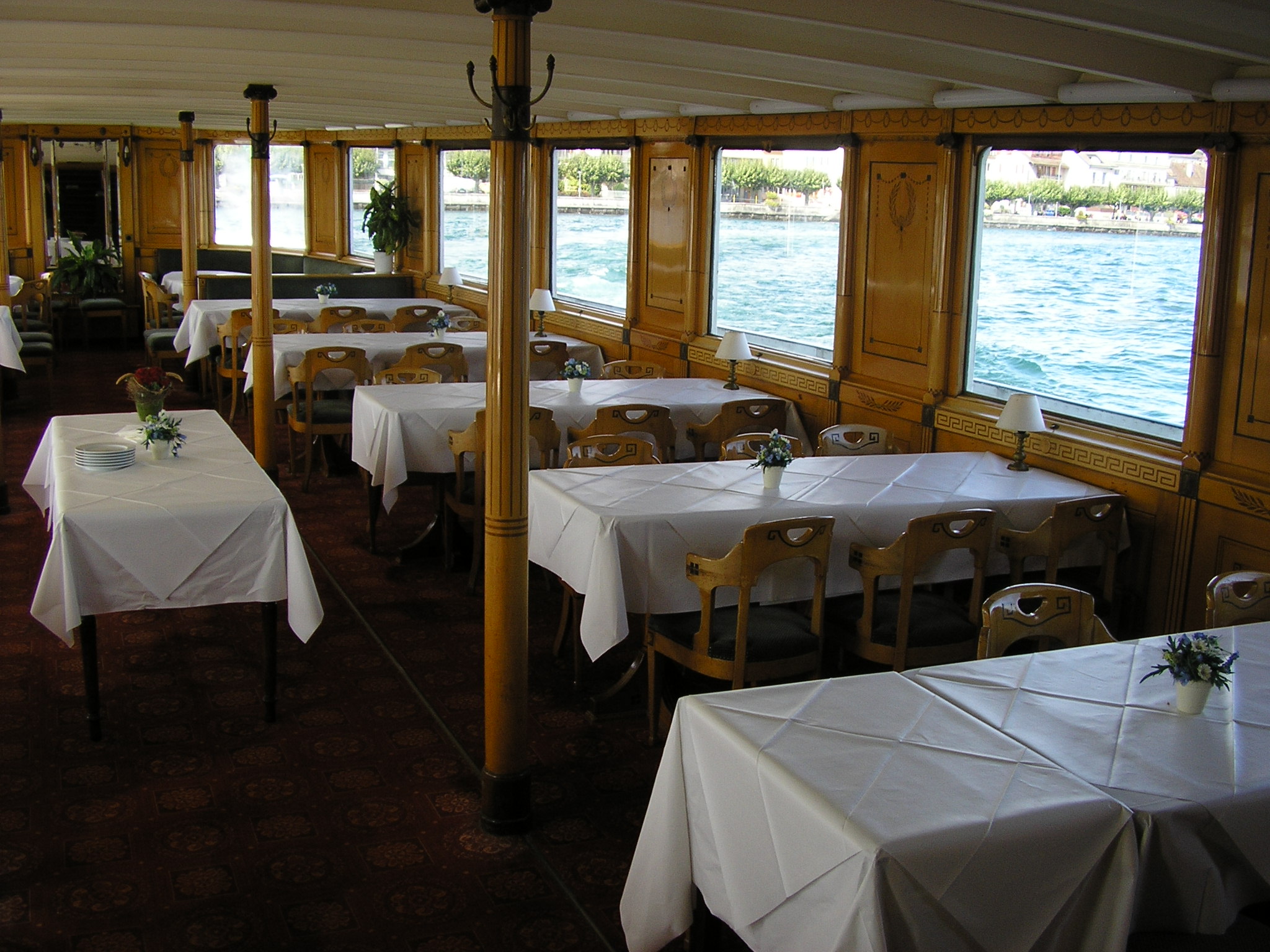 LeVevey-Restaurant2