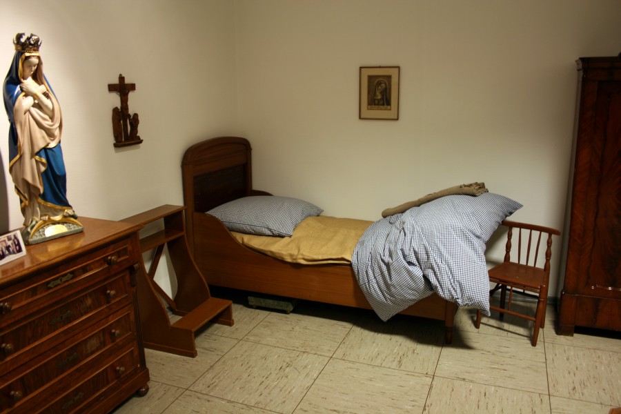Franziskanerinnen-Kloster-Bett der Maria Theresia