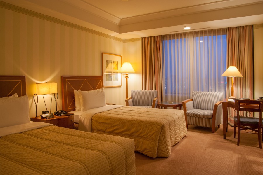Imperial Hotel Osaka regular floor standard twin room 20120630-001