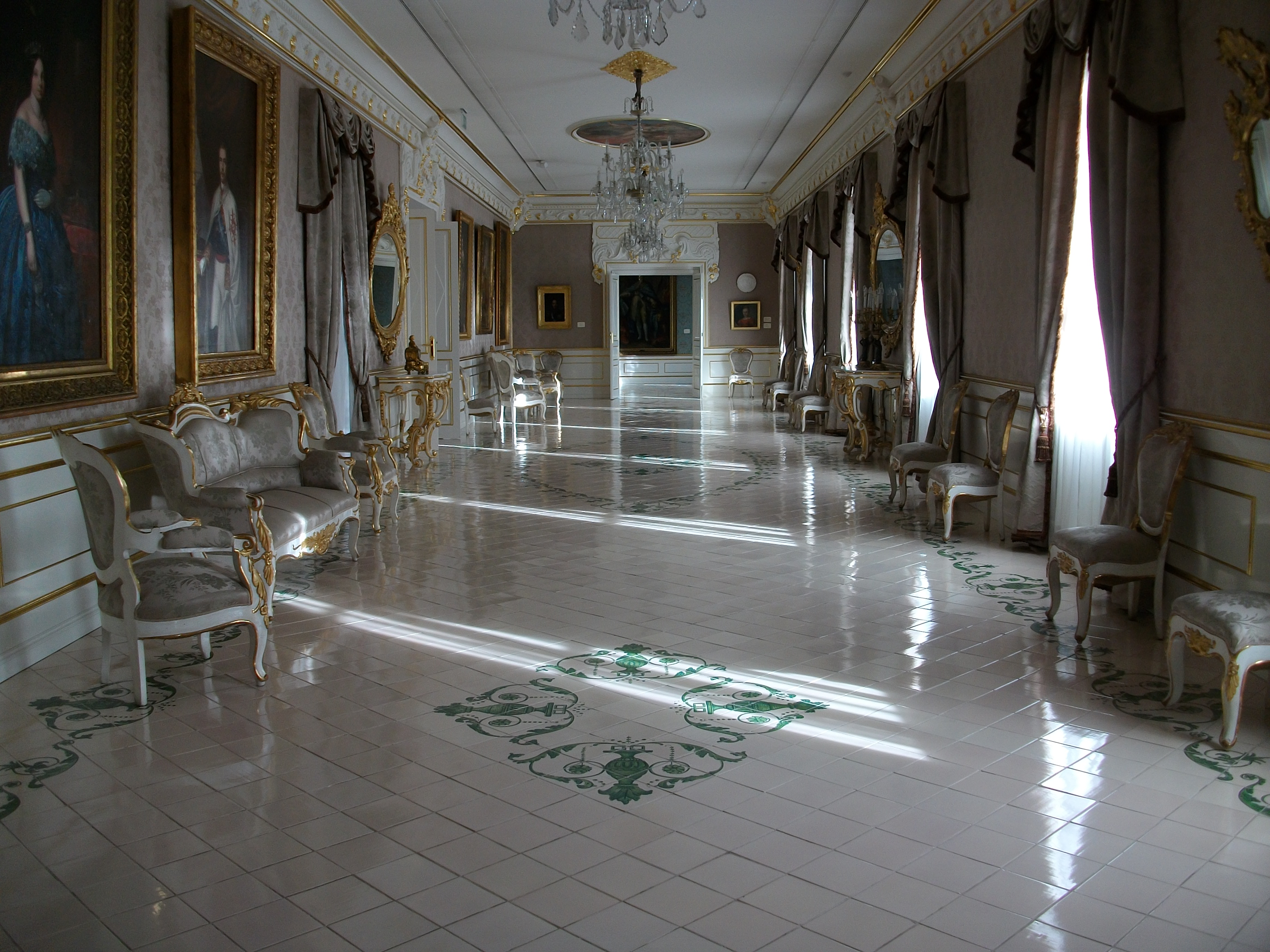 Saló de ball del Palau de Cervelló, València