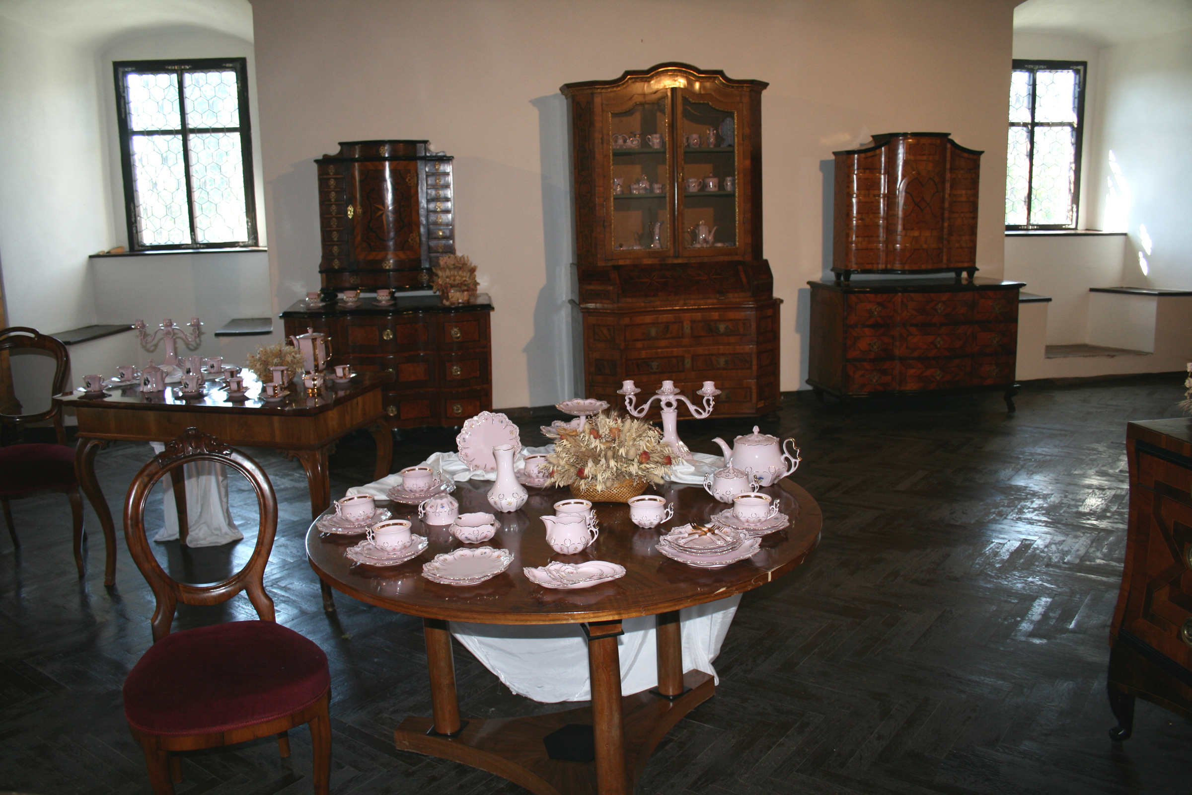 Seeberg interier porcelan 1