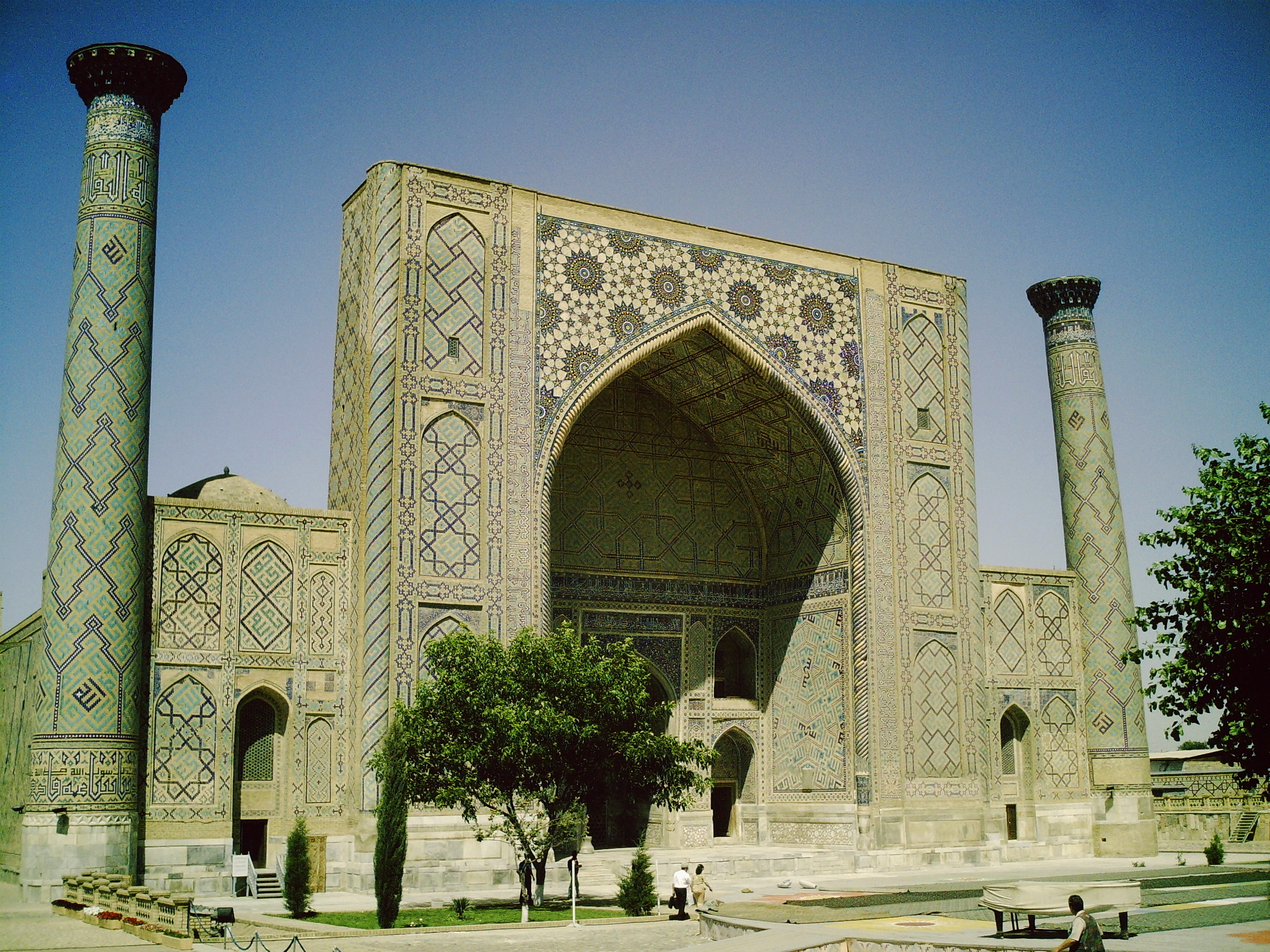 Ulugbek Madrasa 2007
