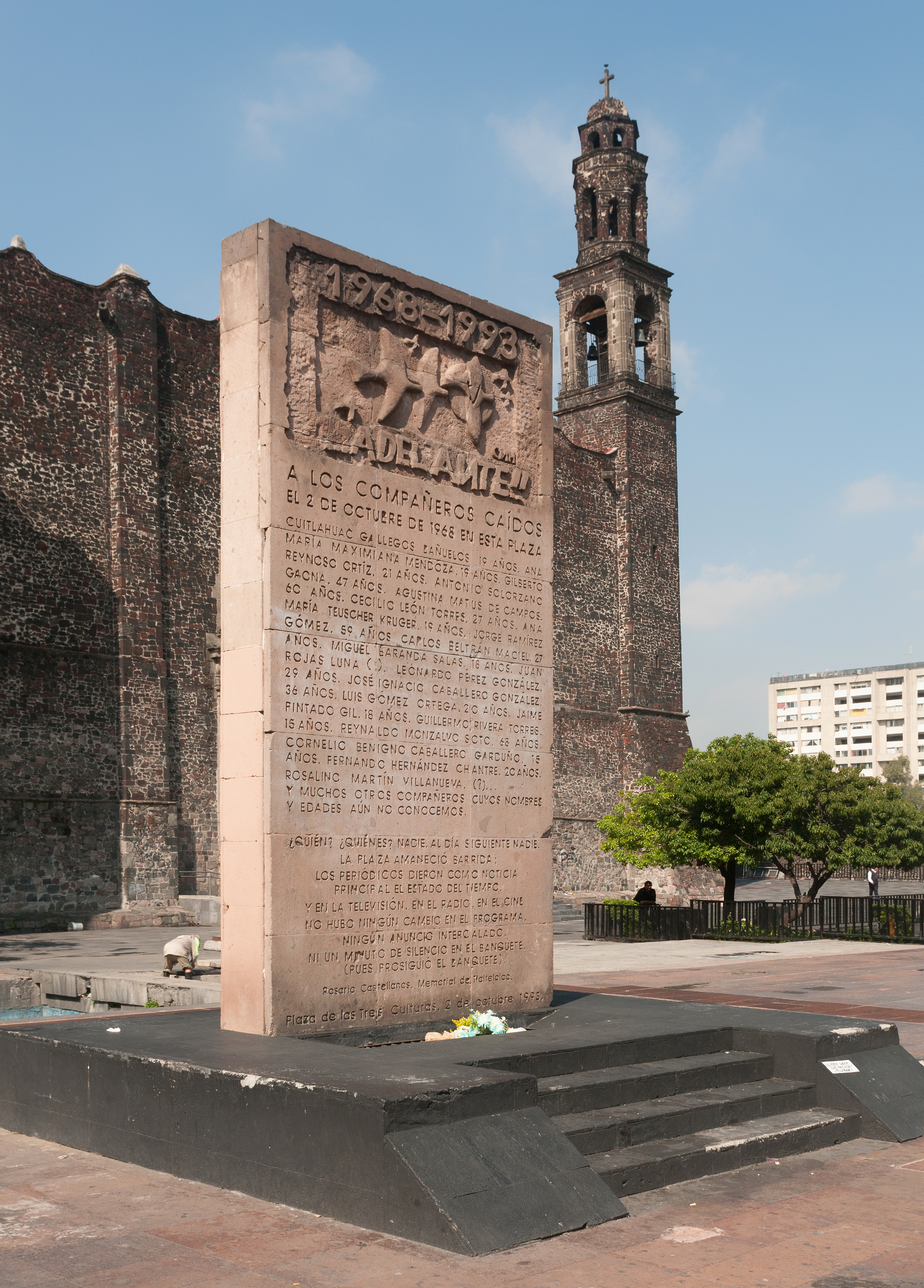 15-07-20-Plaza-de-las-tres-Culturas-RalfR-N3S 9336