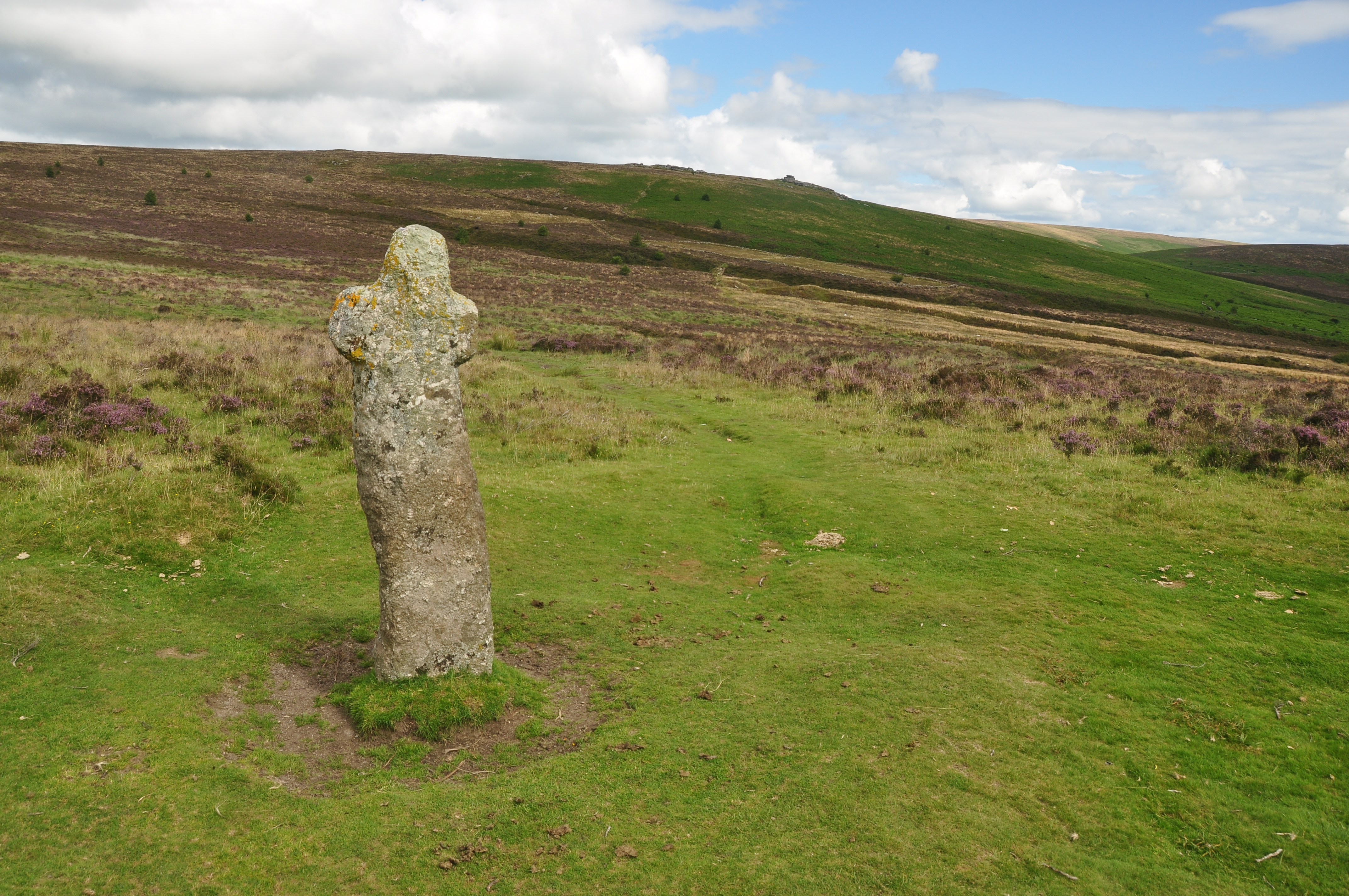 Bennett's Cross (1390)