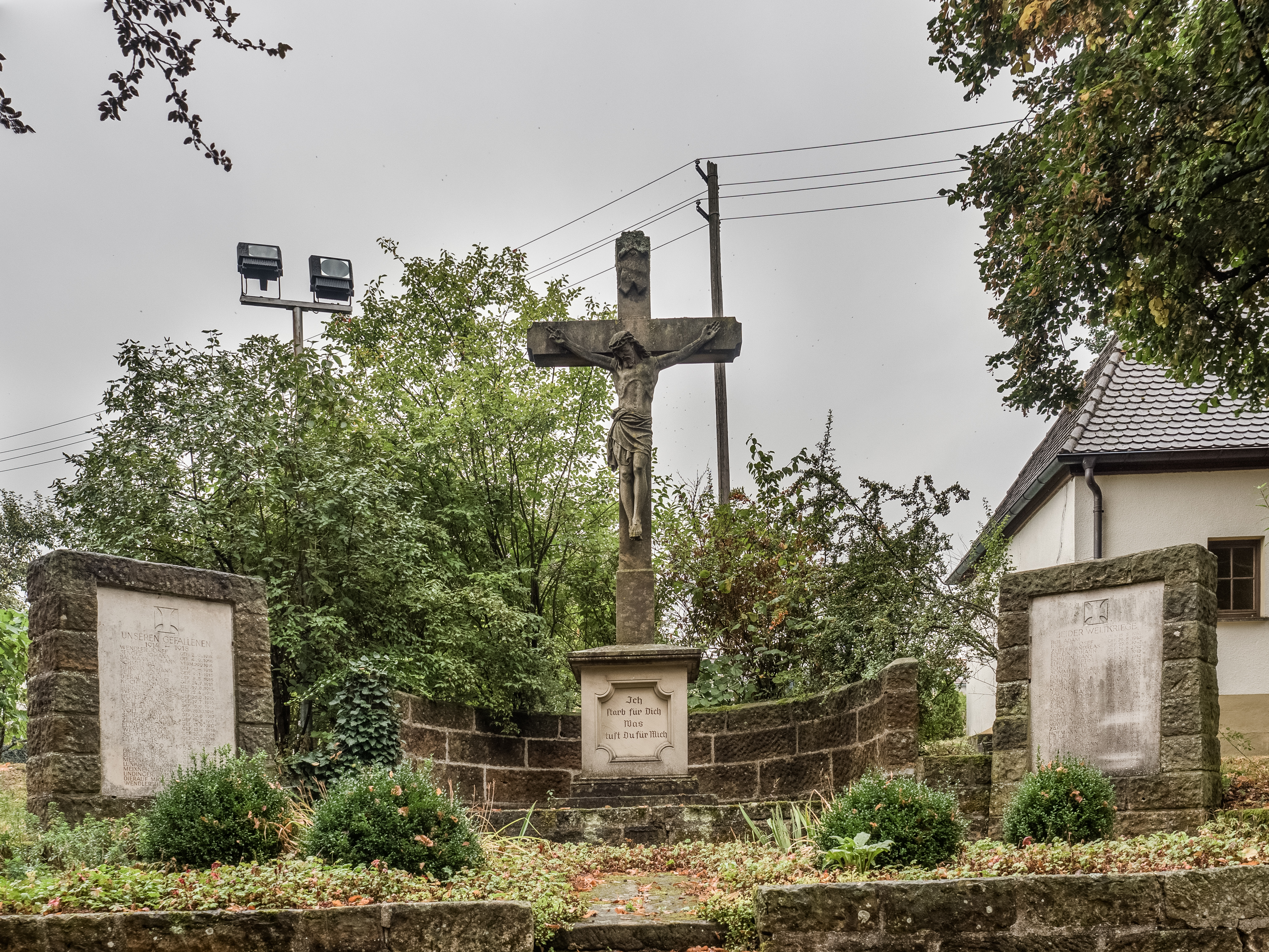 Döringstadt-Kriegerdenkmal-9180109