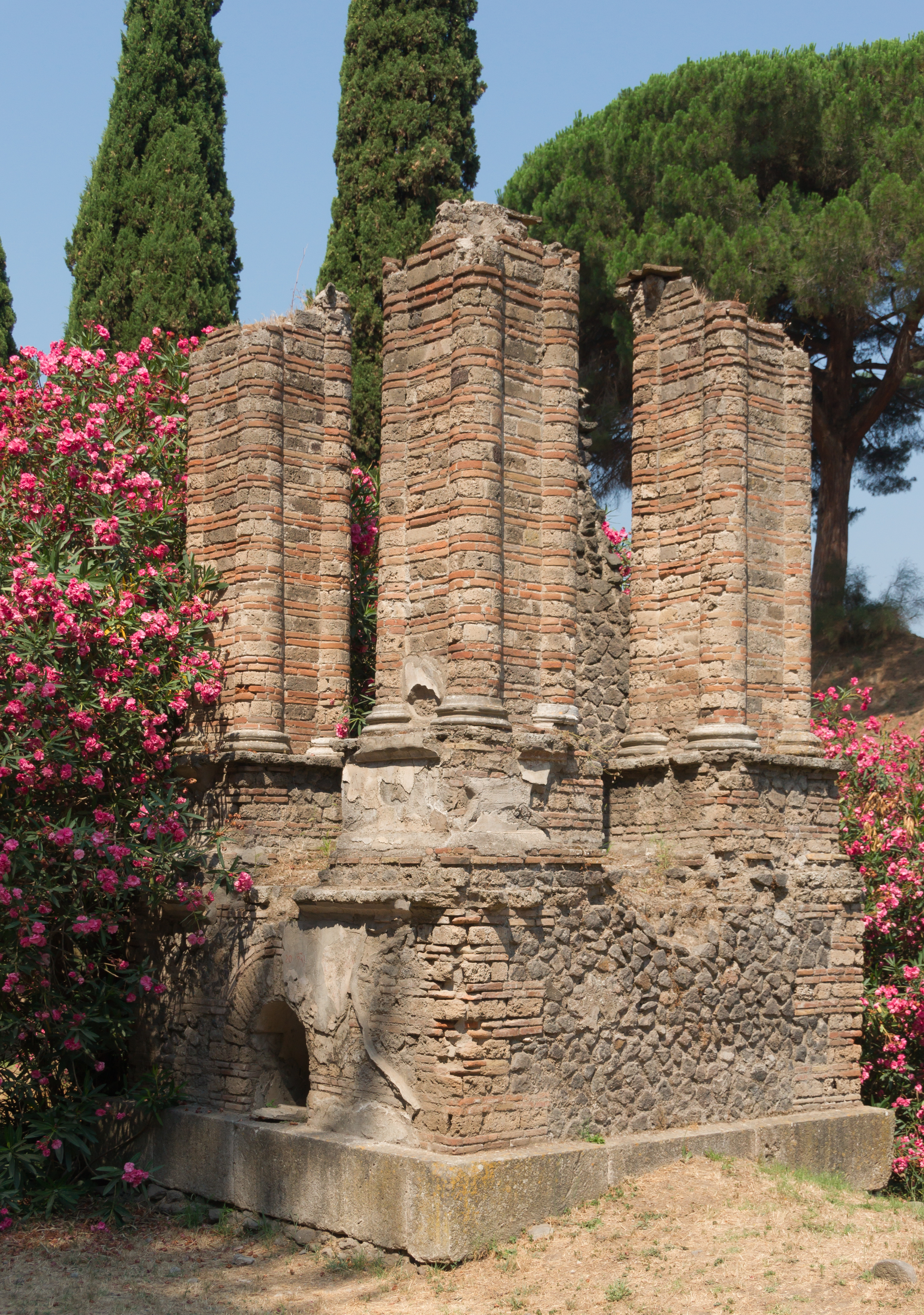 Funerary monument columns Porta Nocera Pompeii