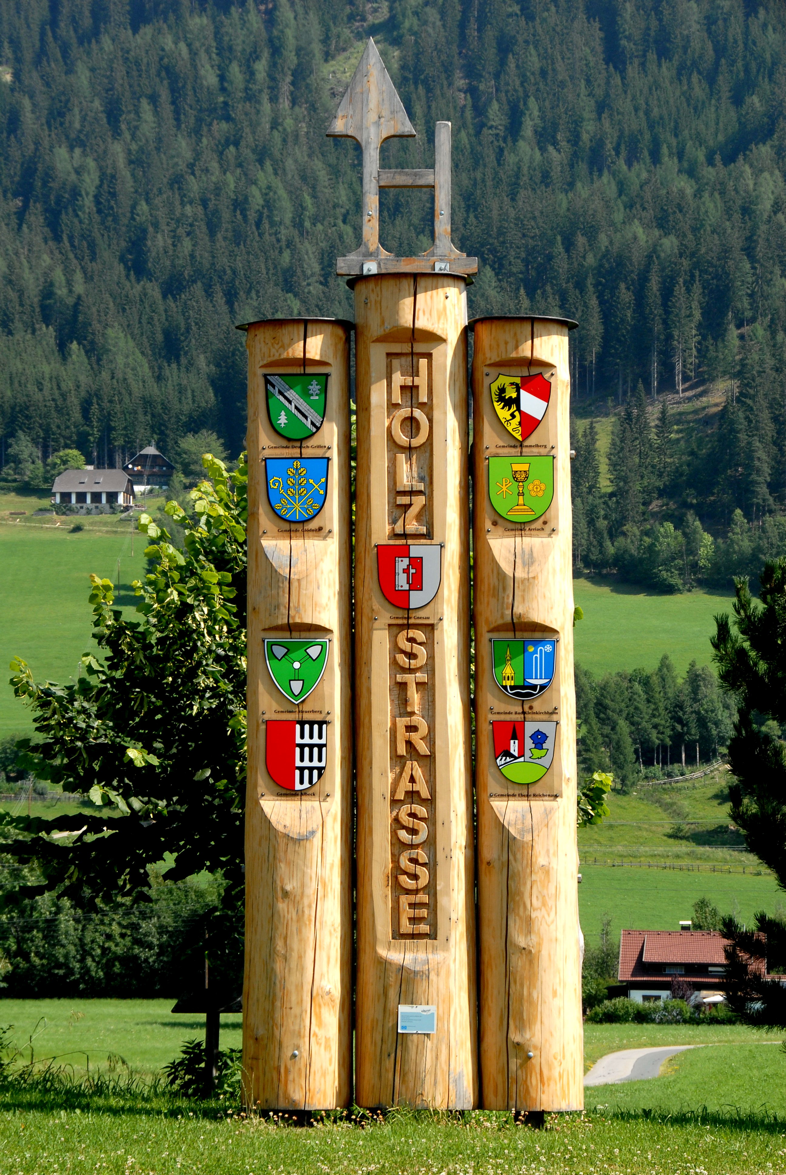 Gnesau Holzstrassen-Totem 20072007 01