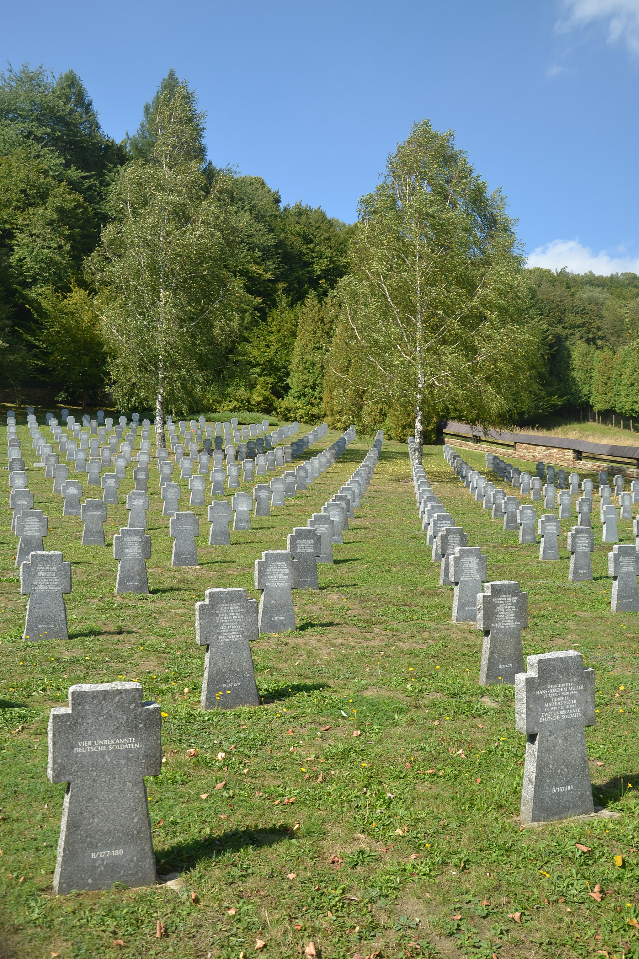 Hunkovce (Felsőhunkóc, Гунківці) - German war cemetery