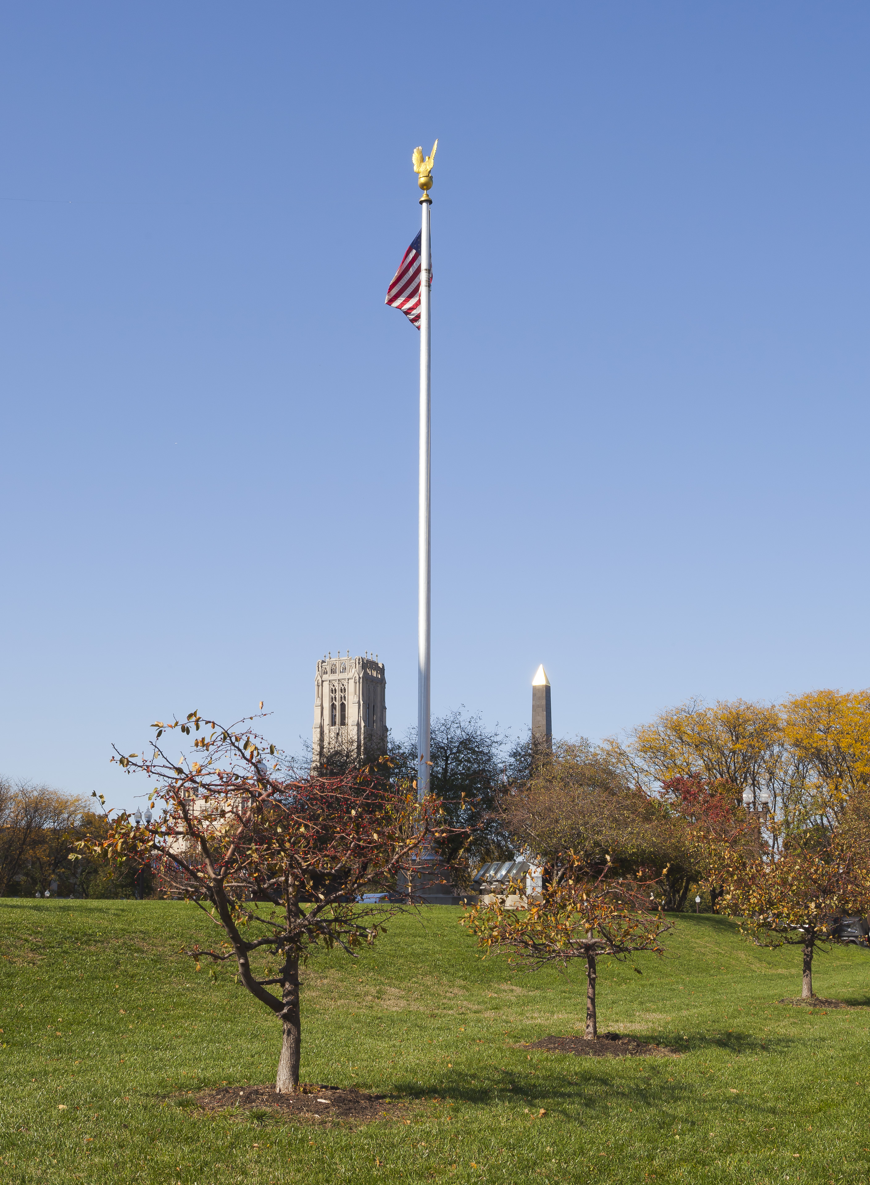 Indiana World War Memorial Plaza, Indianápolis, Estados Unidos, 2012-10-22, DD 08