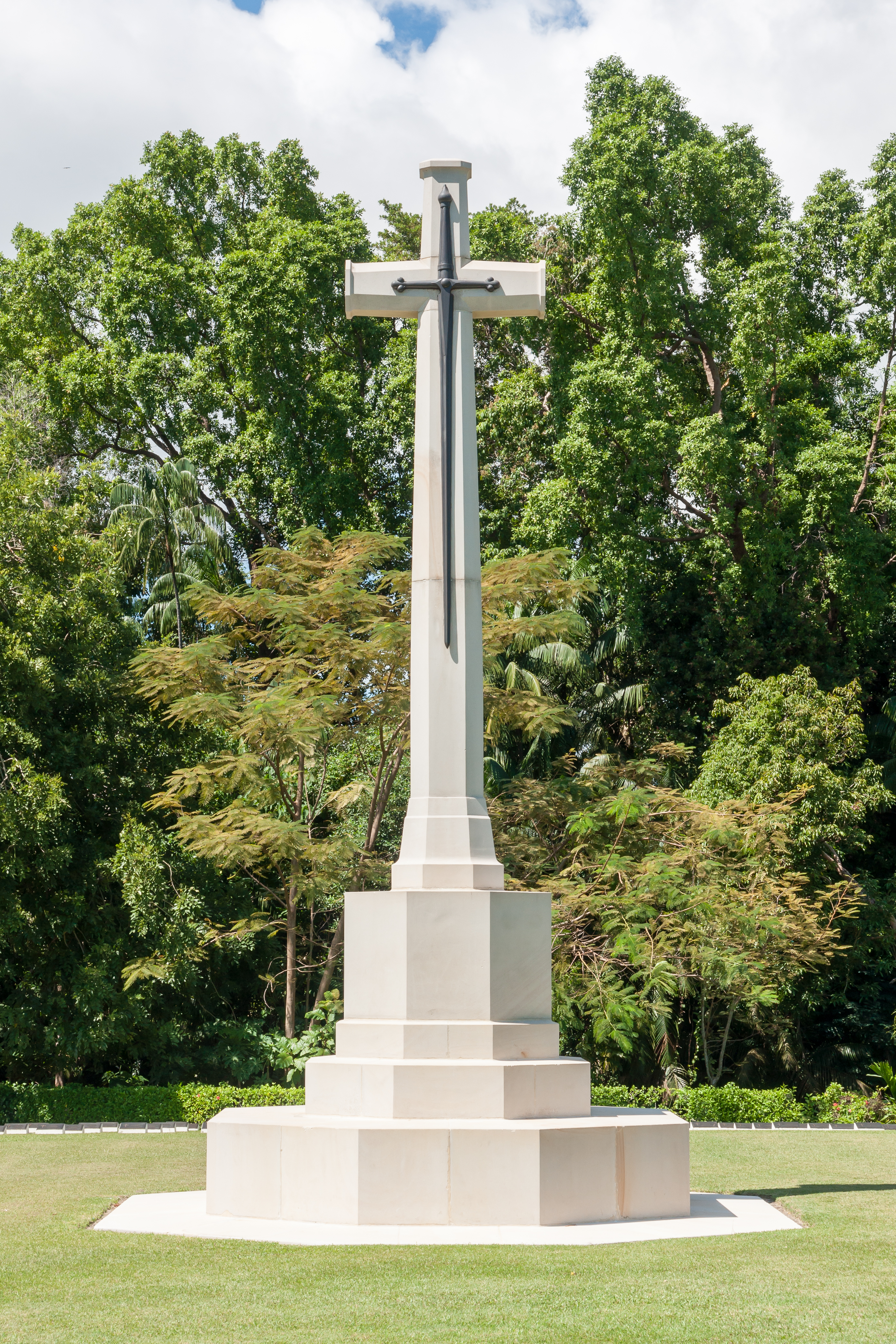 Labuan Malaysia War-Cemetery-01