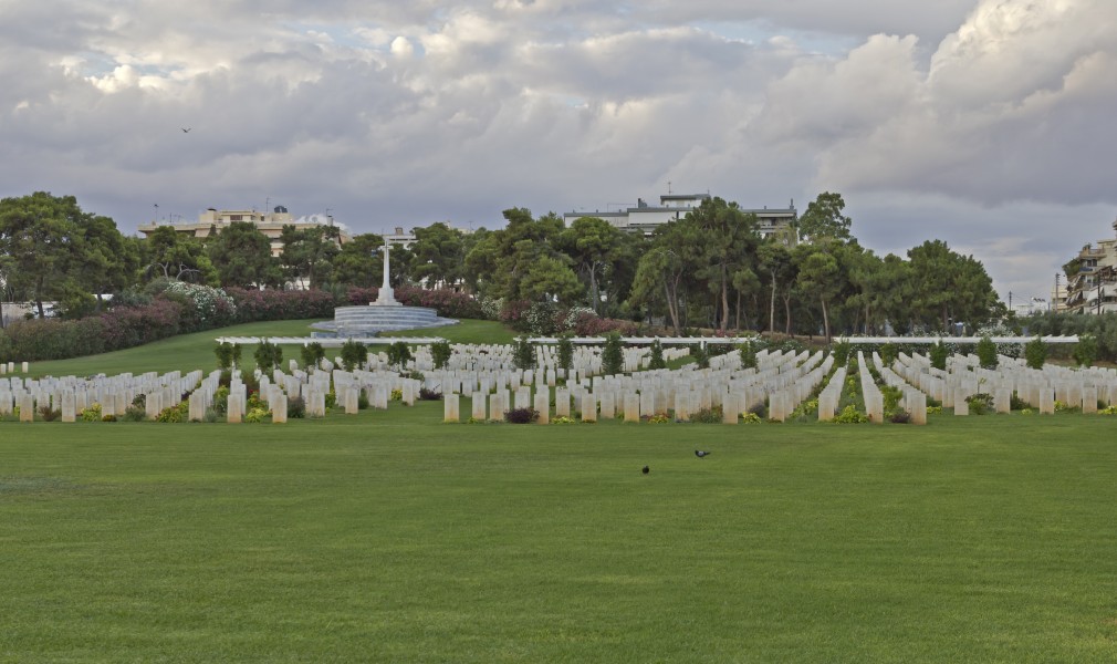 Attica 06-13 Paleo Faliro 08 war cemetery