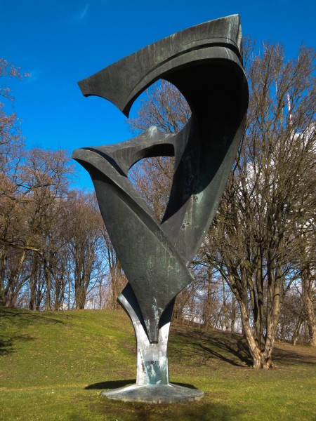 Blossom-Memorial (Schuttblume) in Munich at the olympic mountain 004