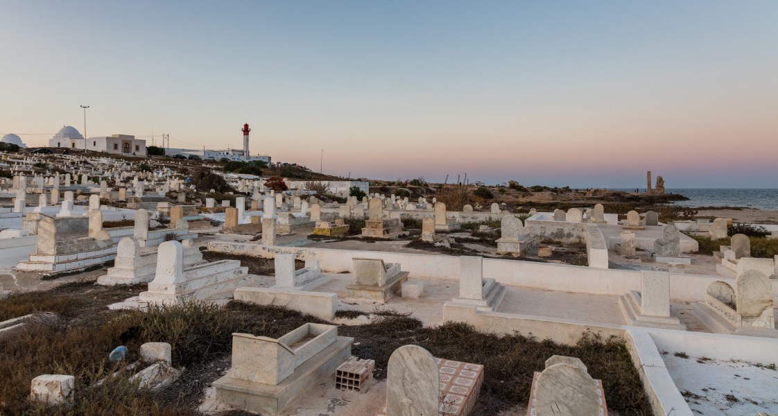 Cementerio marino, Mahdia, Túnez, 2016-09-03, DD 18