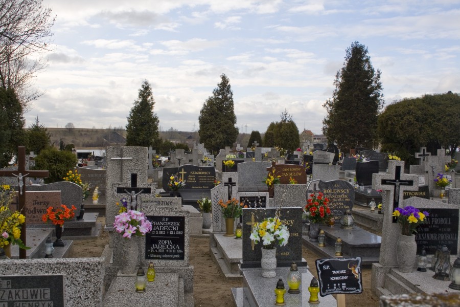 Cementerio Sw. Krzyza, Gniezno, Polonia, 2012-04-07, DD 07