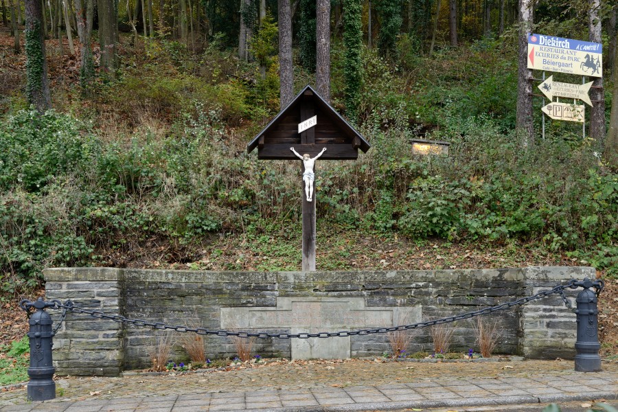 Clervaux French Peasants' War Memorial