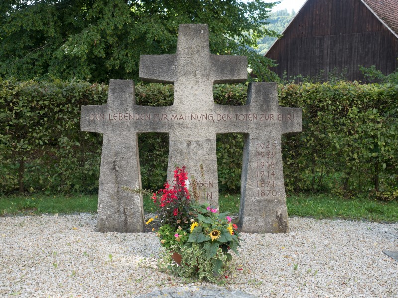 Ebermannstadt-Kriegerdenkmal-8216690