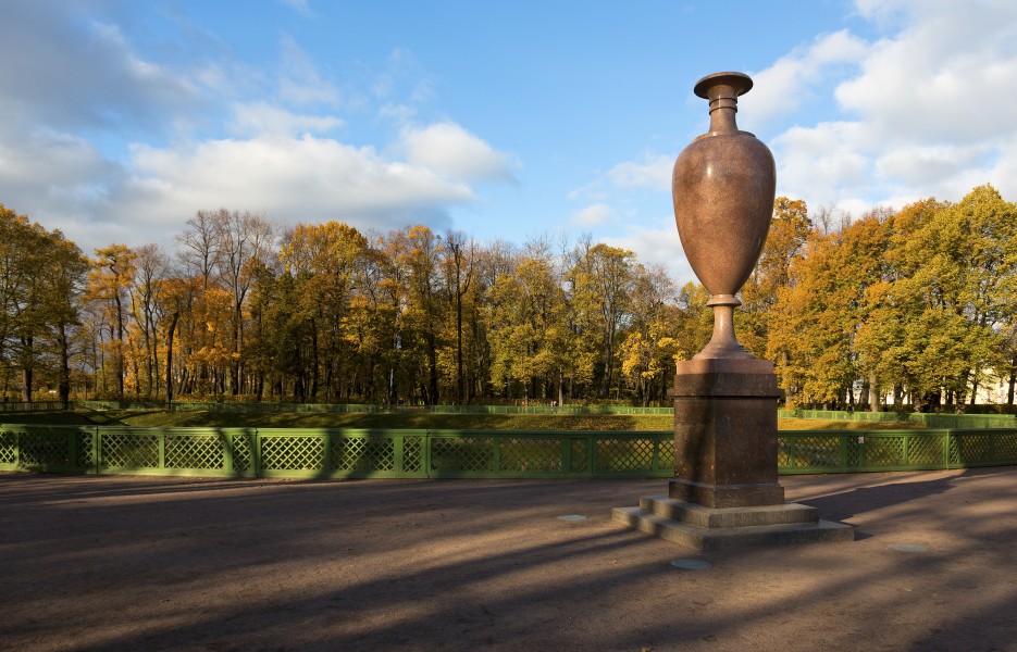 Elfdalensky Vase in Summer Garden in SPB