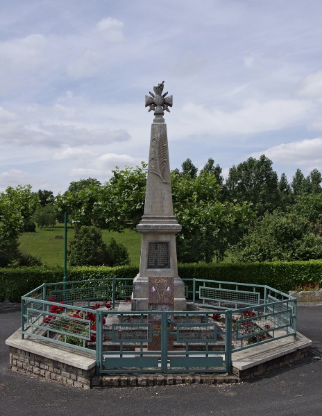 Genouillé 86 Monument 2012