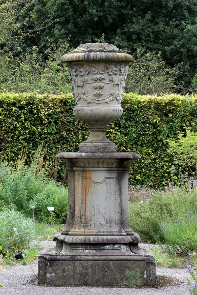 Hortus Haren. Bloemenzuil 01