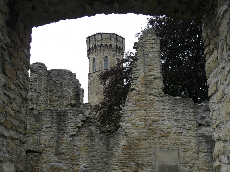 IMG 8338-Syburg-Ruine-a