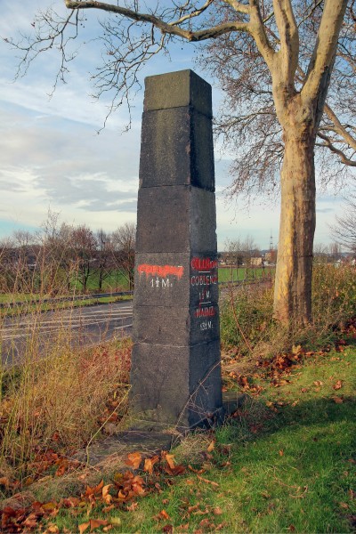 Mülheim-Kärlich, Meilenstein MüK L 121
