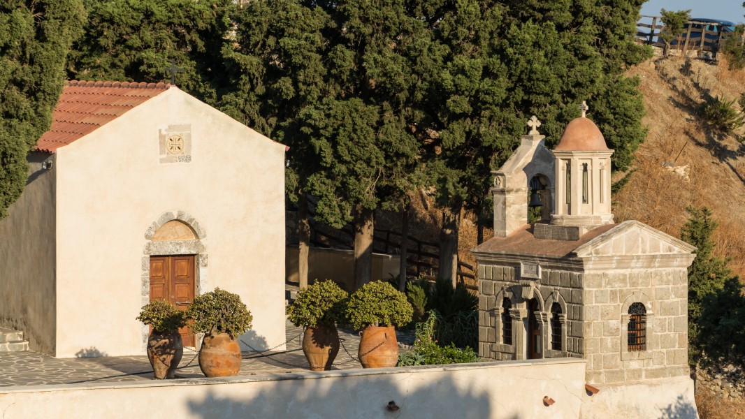 Moni Preveli Cemetery 01