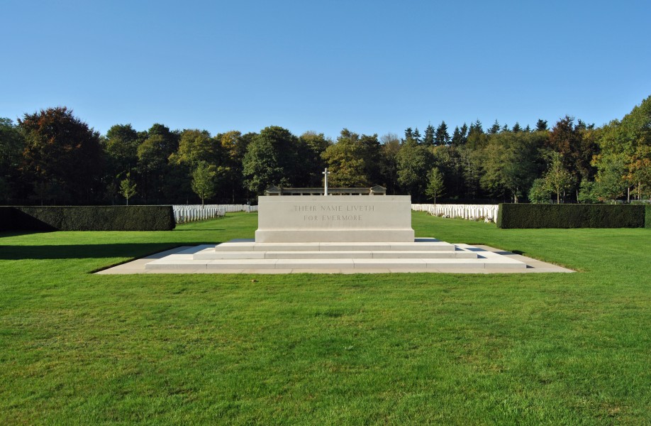 Rheinberg War Cemetery, CN-III