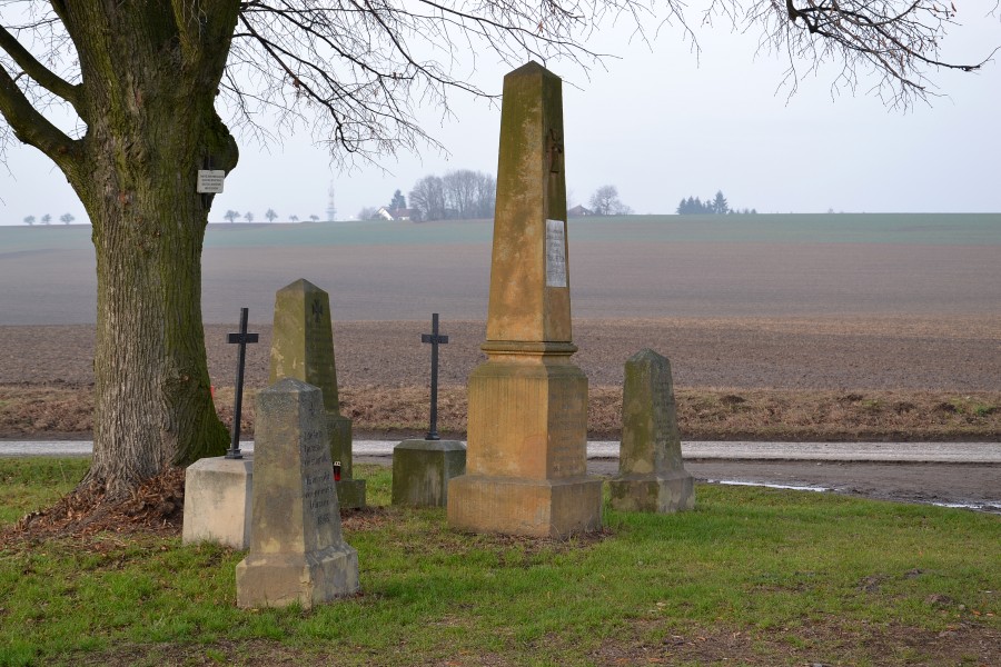 Rozběřice (Rosberschitz) - pomníky bitvy 1866 u Šrámova kříže
