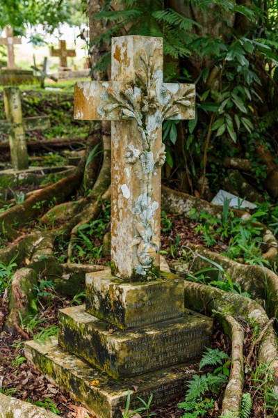 Sandakan-Sabah-TombstoneFrankHatton-04