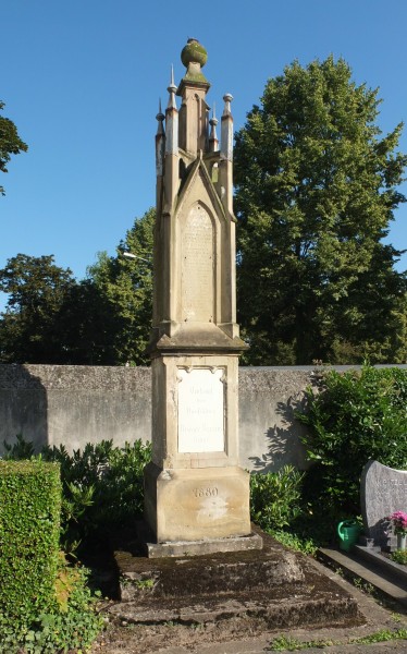 Trier-kriegerdenkmal paulin